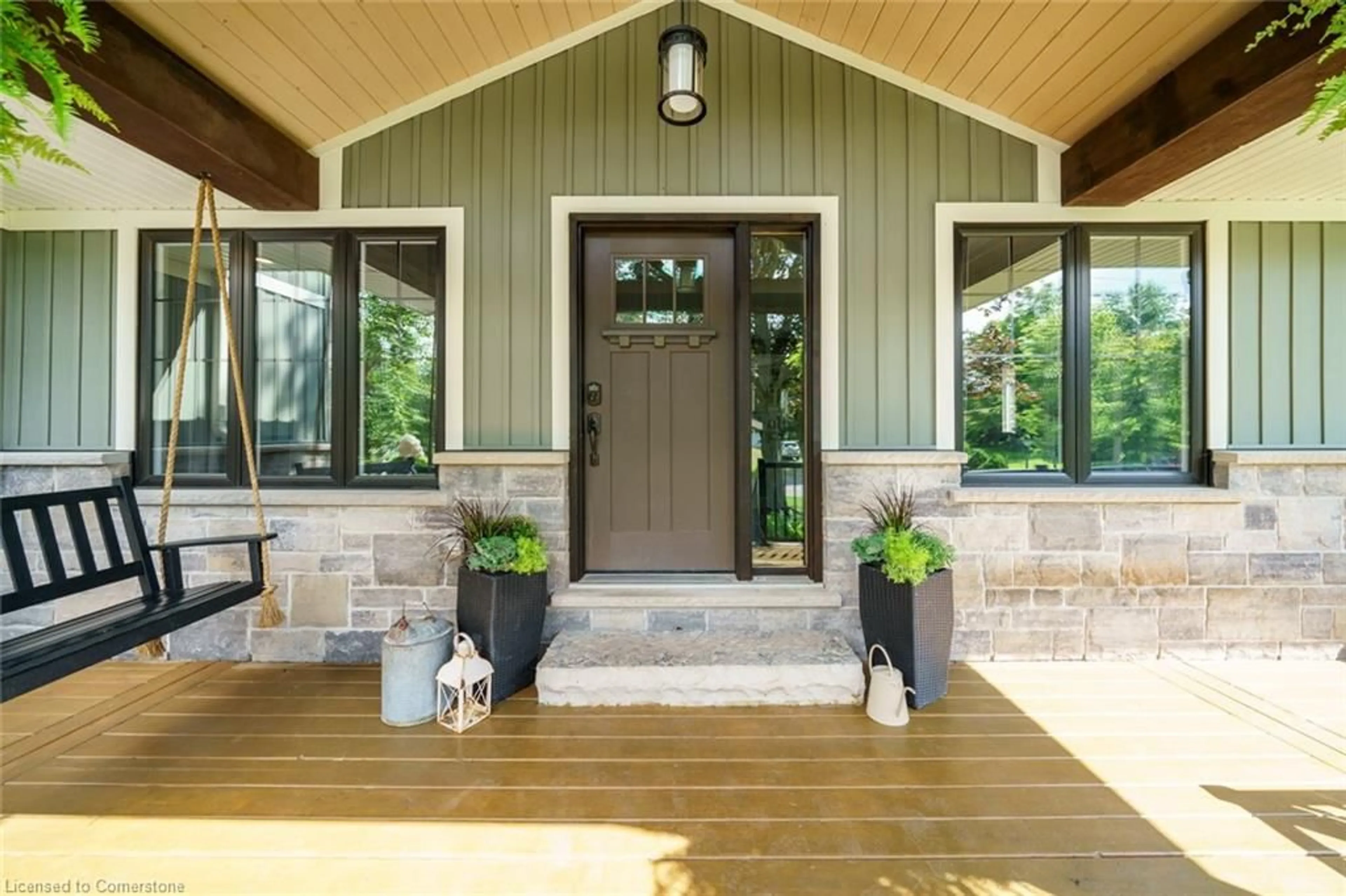 Indoor entryway, wood floors for 1793 Balfour St, Fenwick Ontario L0S 1C0