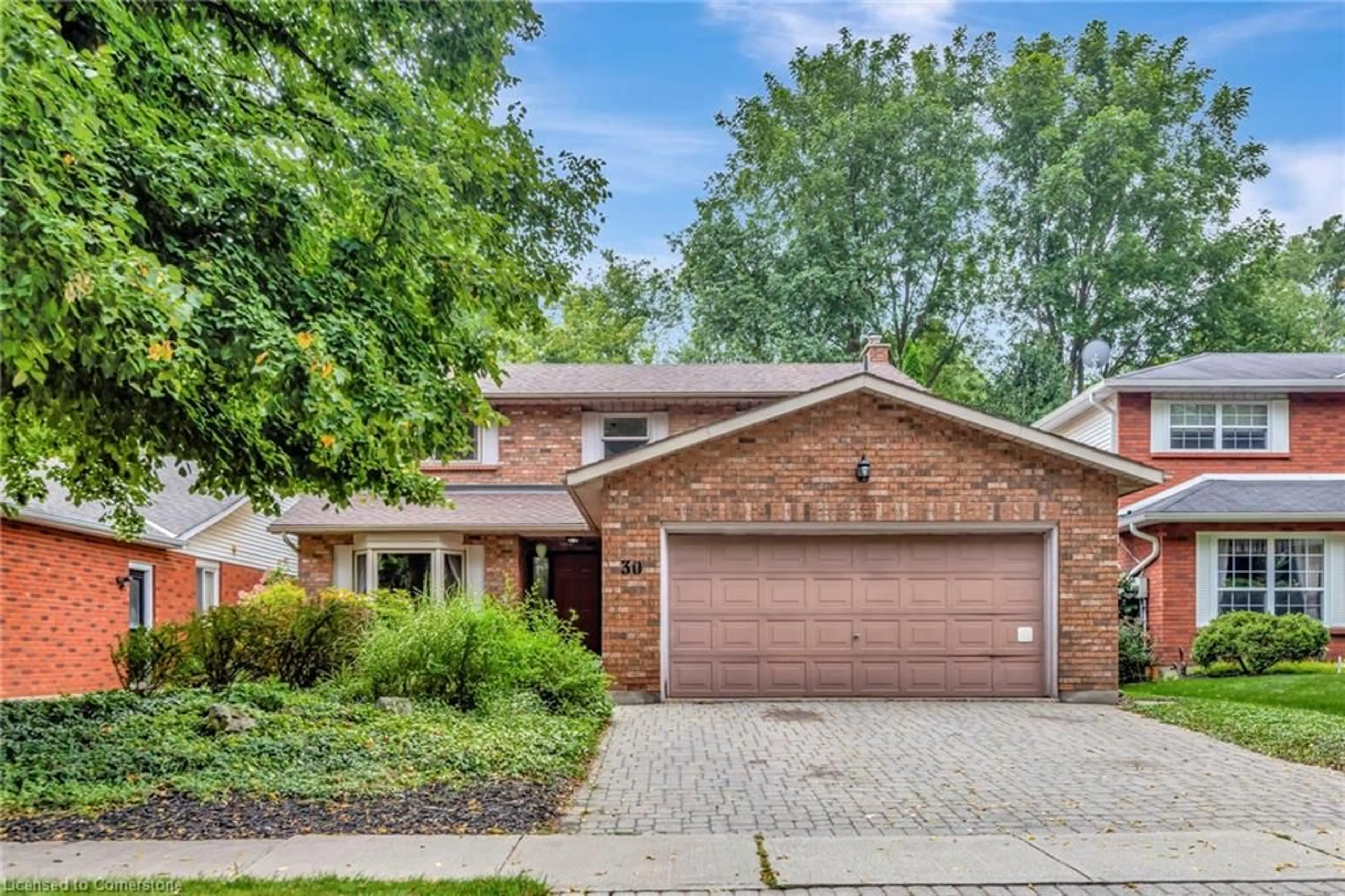 Home with brick exterior material for 30 Pimlico Dr, Dundas Ontario L9H 6J5