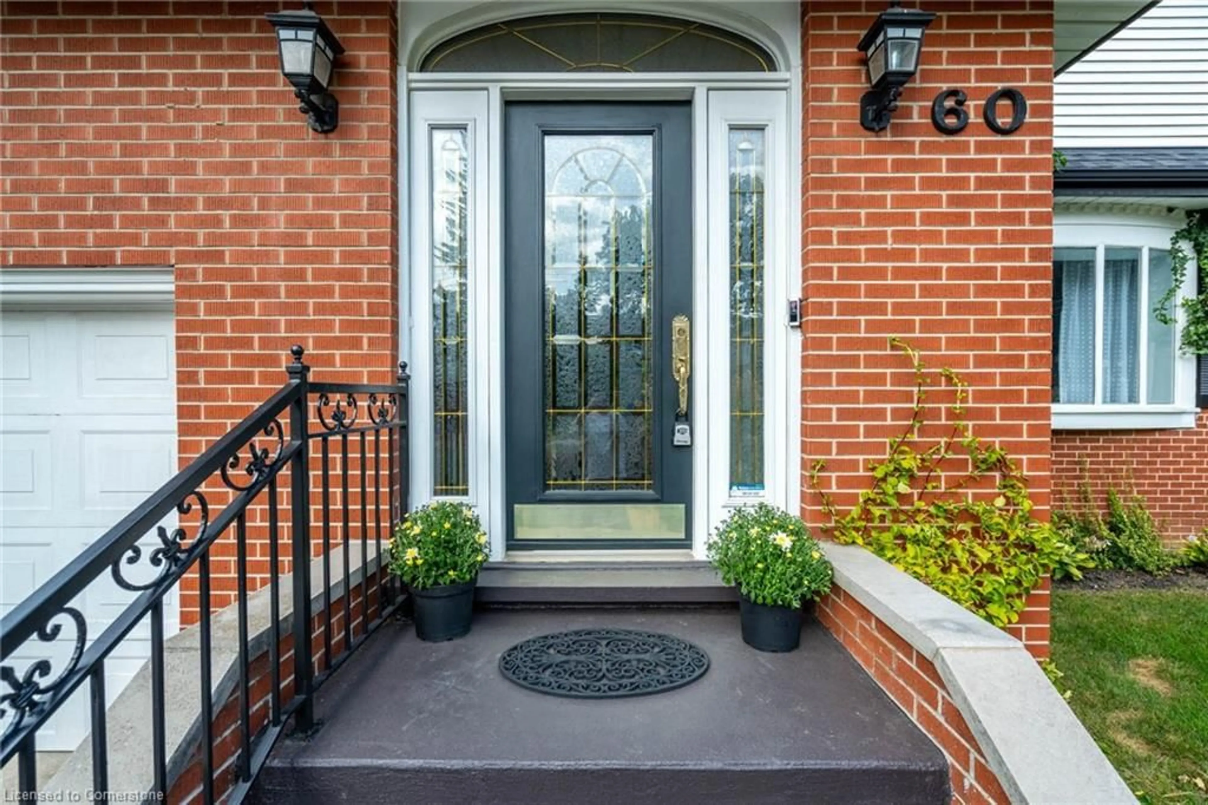 Indoor entryway, wood floors for 60 Inverness Ave, Hamilton Ontario L9C 1A4