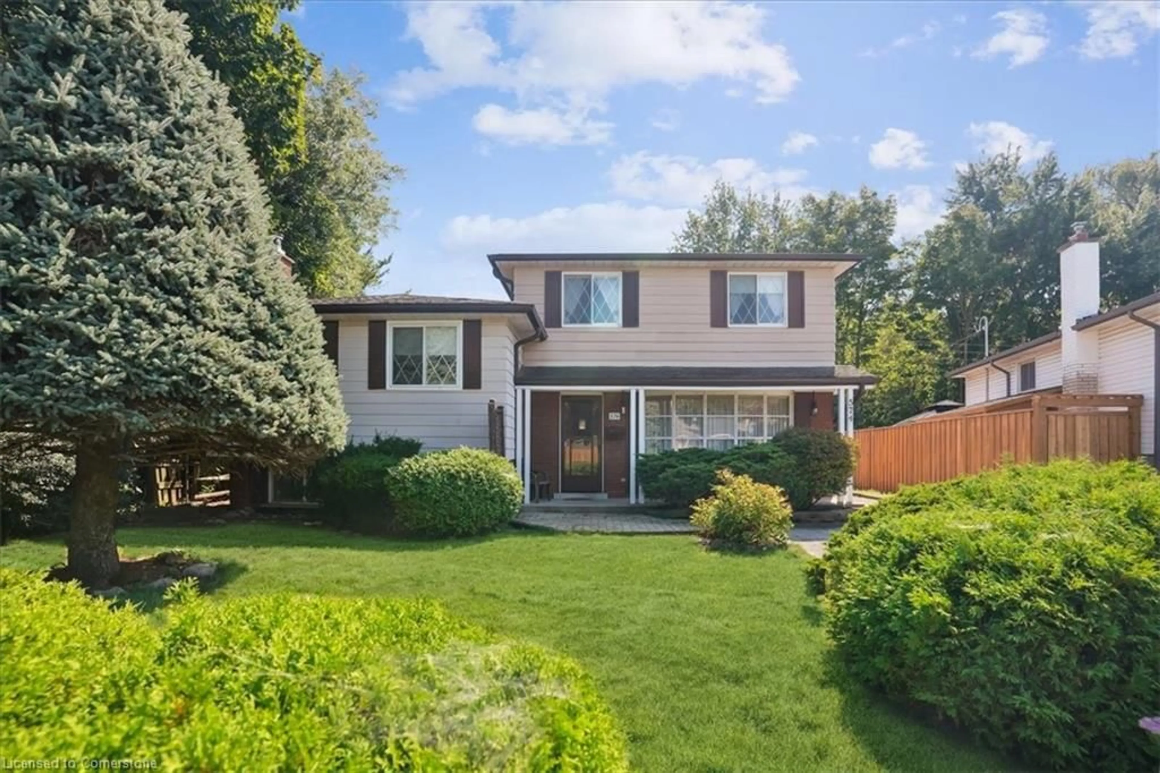 Frontside or backside of a home, cottage for 574 Bridle Wood, Burlington Ontario L7L 4C7