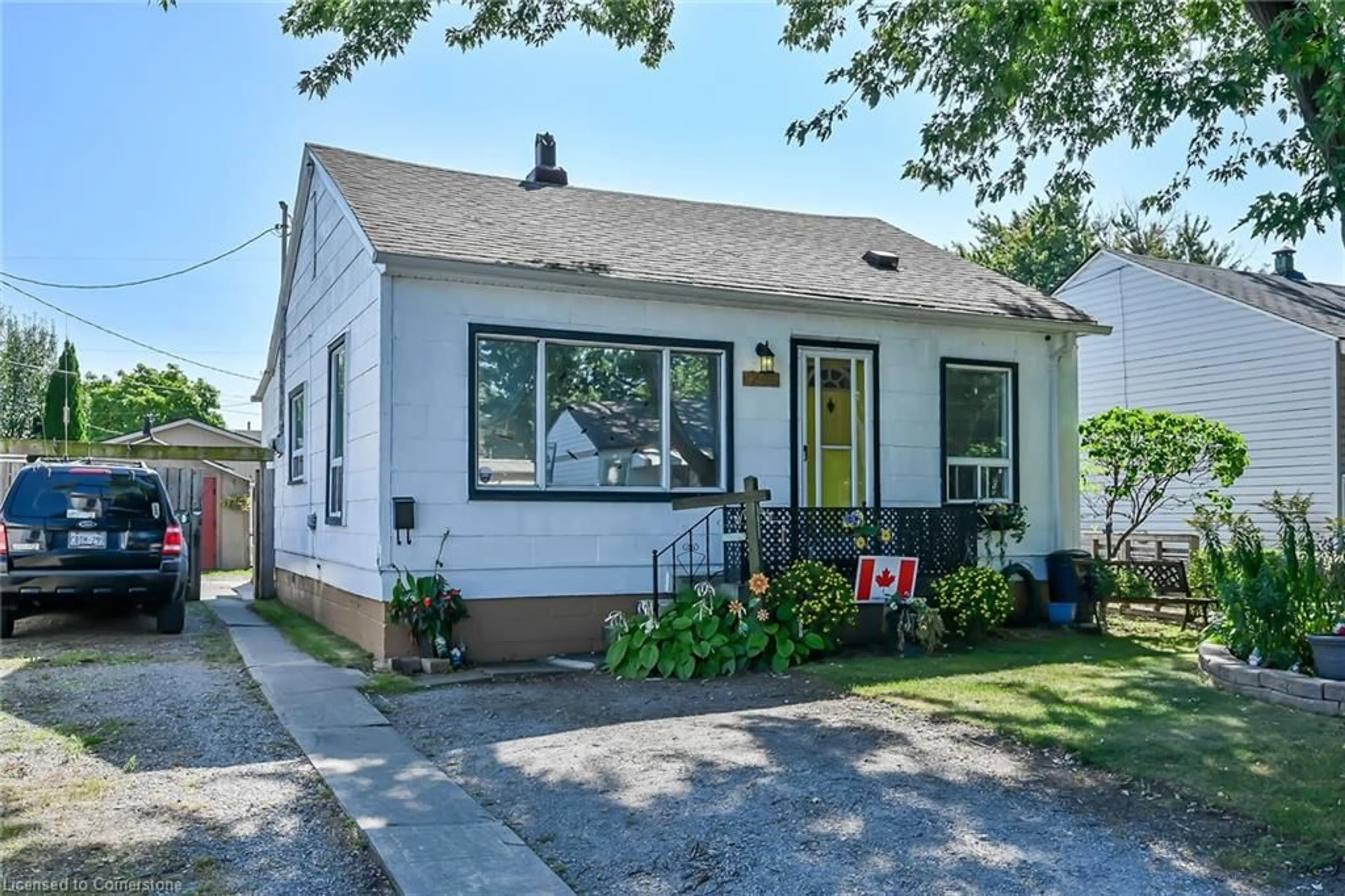 Frontside or backside of a home, cottage for 296 Julian Ave, Hamilton Ontario L8H 5S4