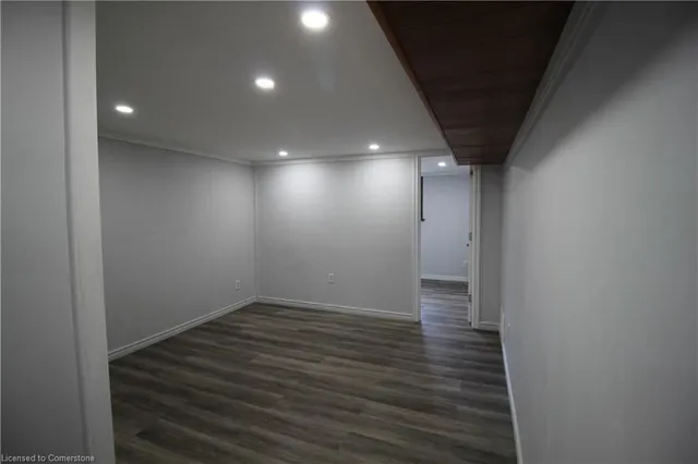 Additional image 18 of 19 Delena Ave