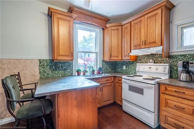 Additional property image - 129 Ray St