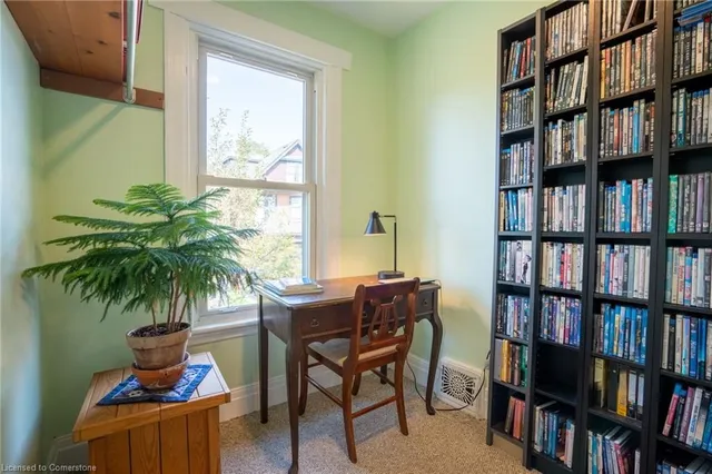 Additional property image - 129 Ray St