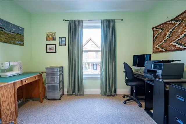 Additional property image - 129 Ray St