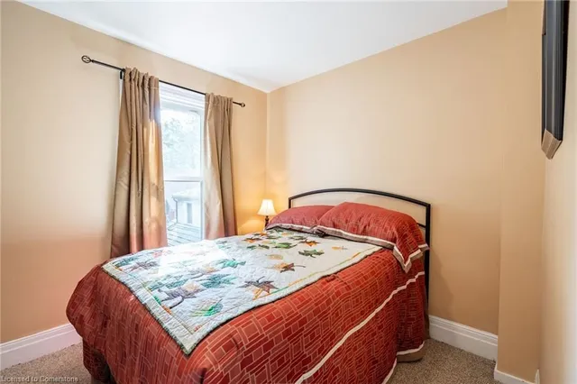 Additional property image - 129 Ray St