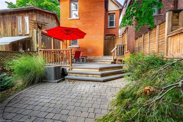 Additional property image - 129 Ray St