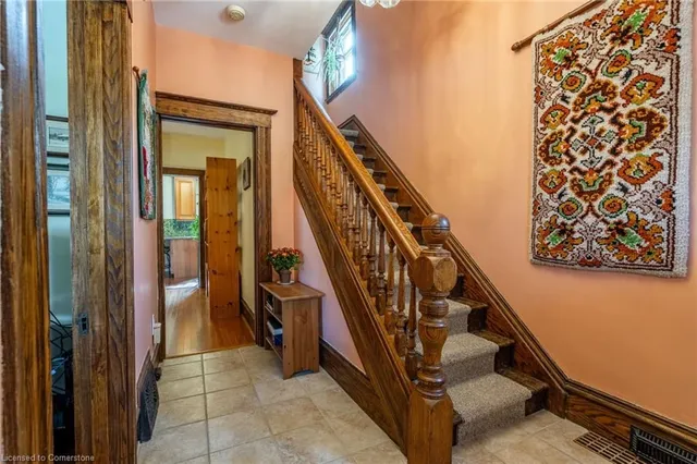 Additional property image - 129 Ray St
