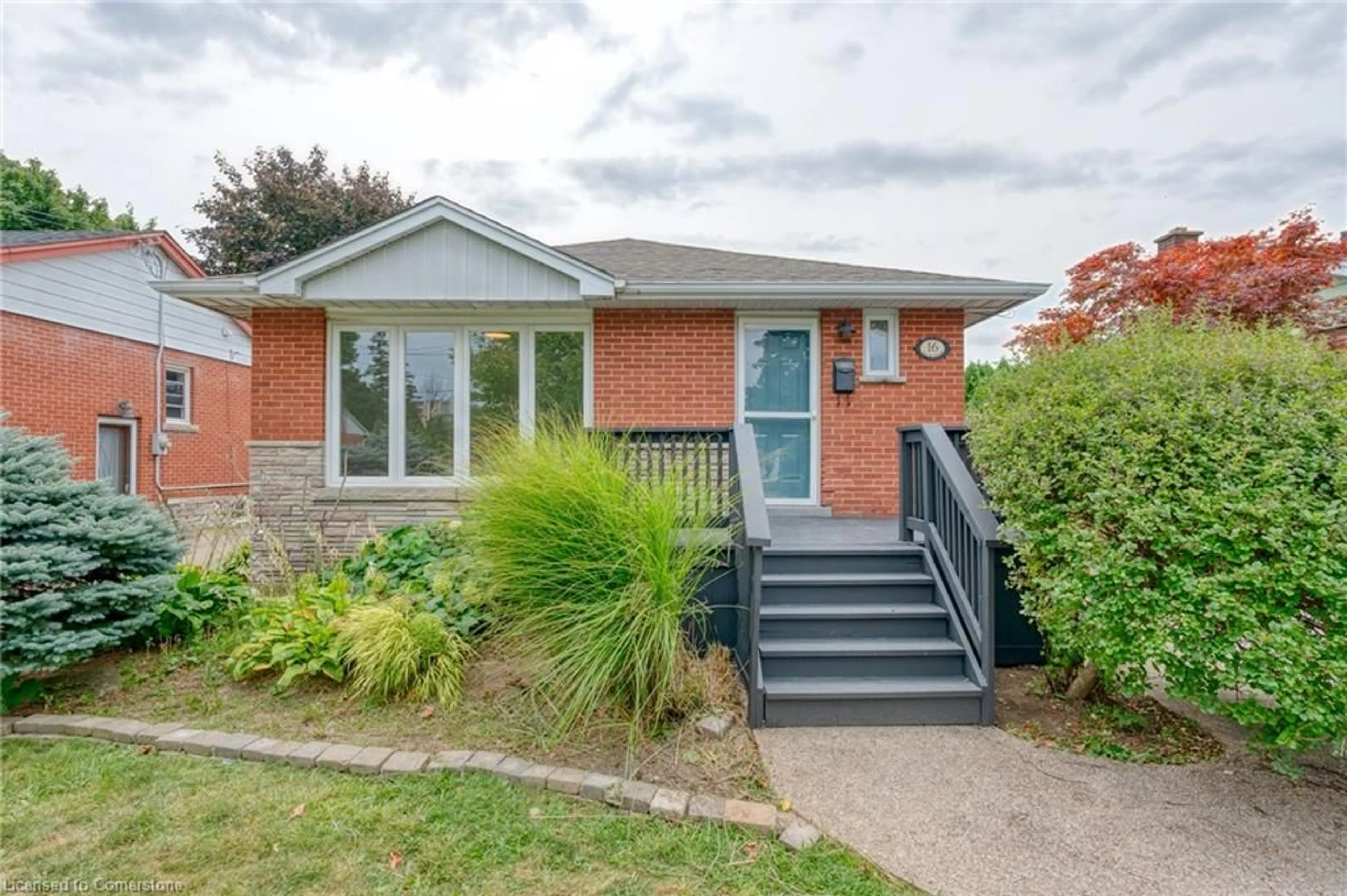 Frontside or backside of a home, cottage for 16 Wildewood Ave, Hamilton Ontario L8T 1X3