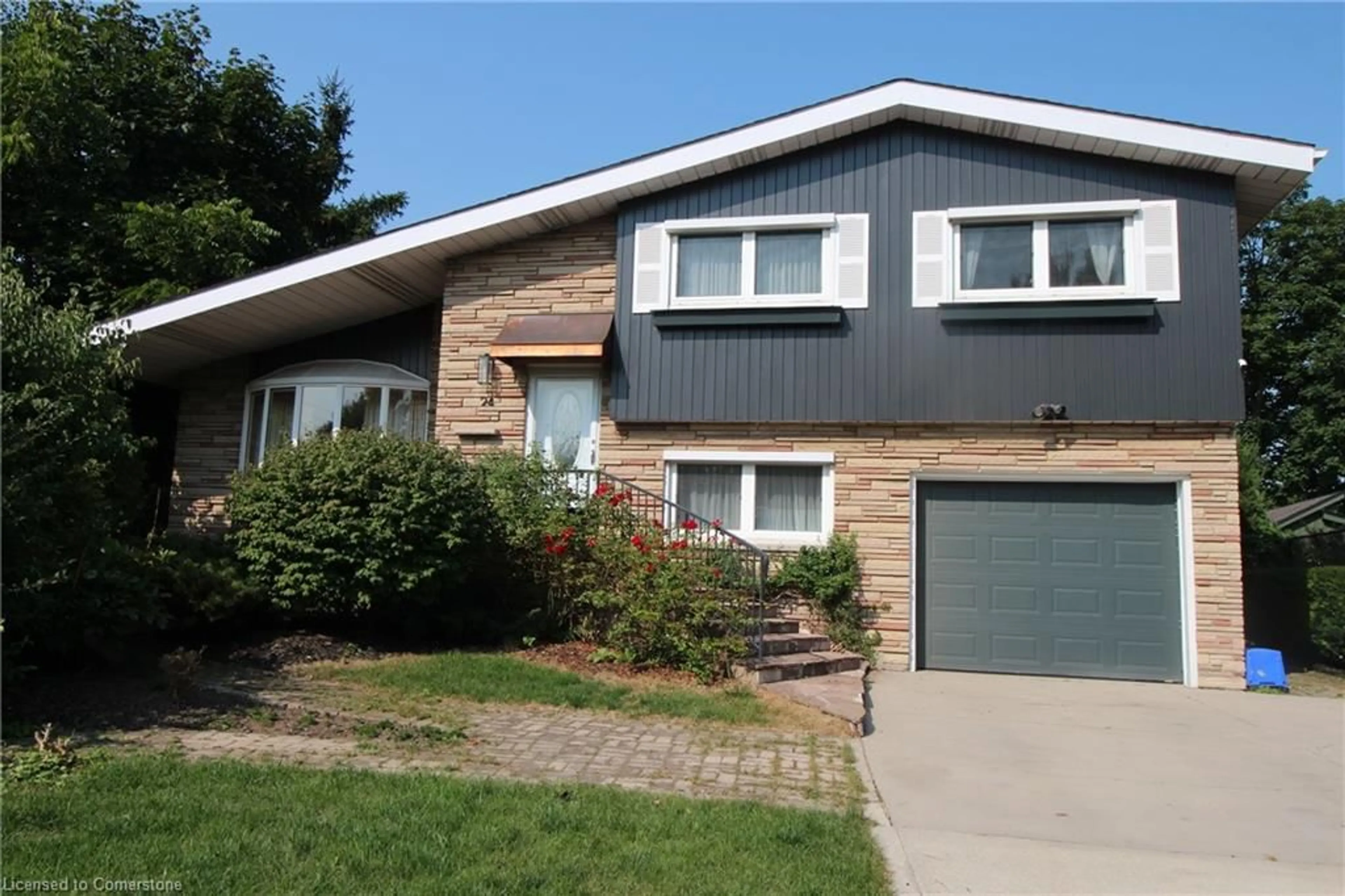 Frontside or backside of a home, the street view for 24 Leadale Pl, Hamilton Ontario L9C 3W7