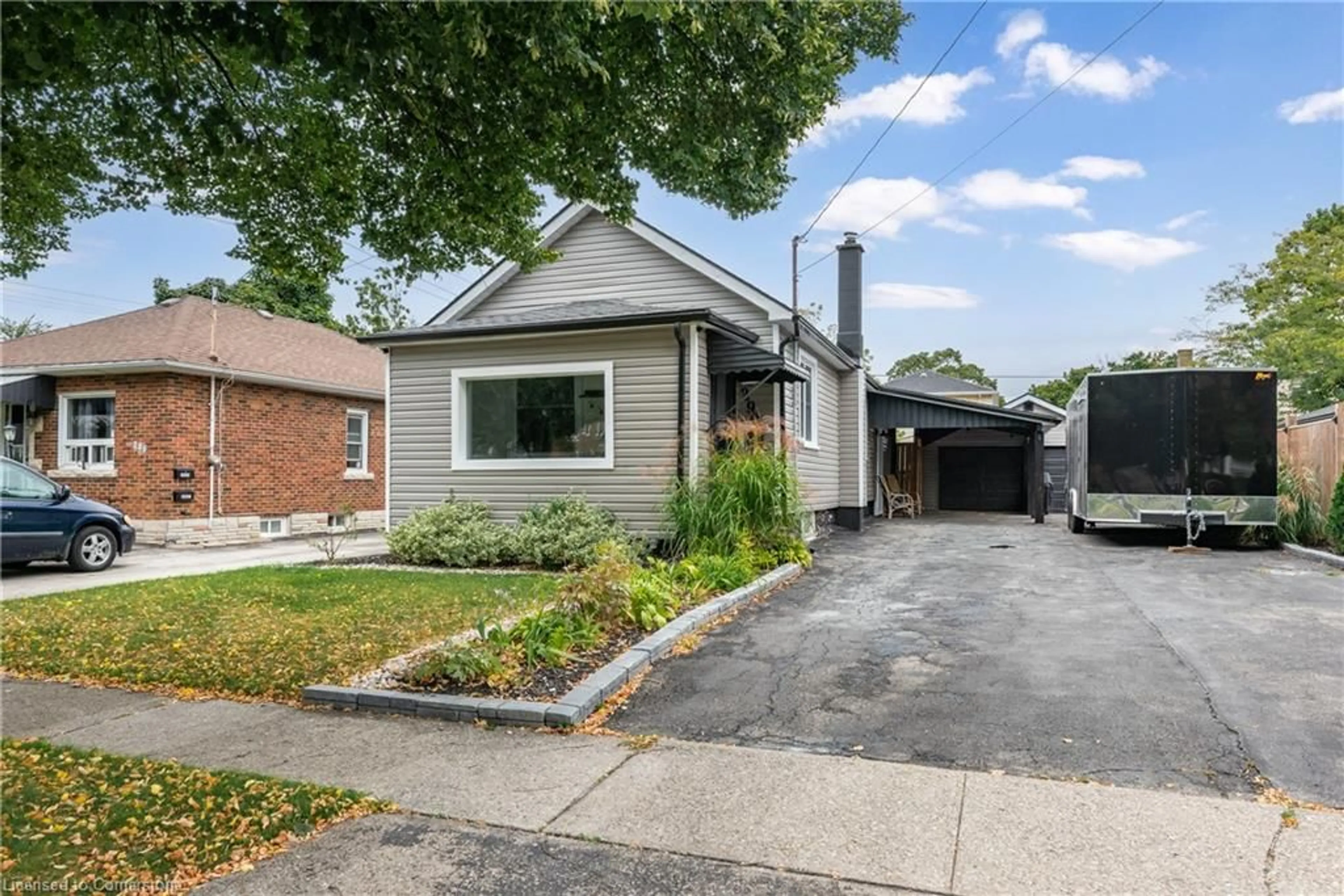 Frontside or backside of a home, the street view for 290 Mcalpine Ave, Welland Ontario L3B 1V2