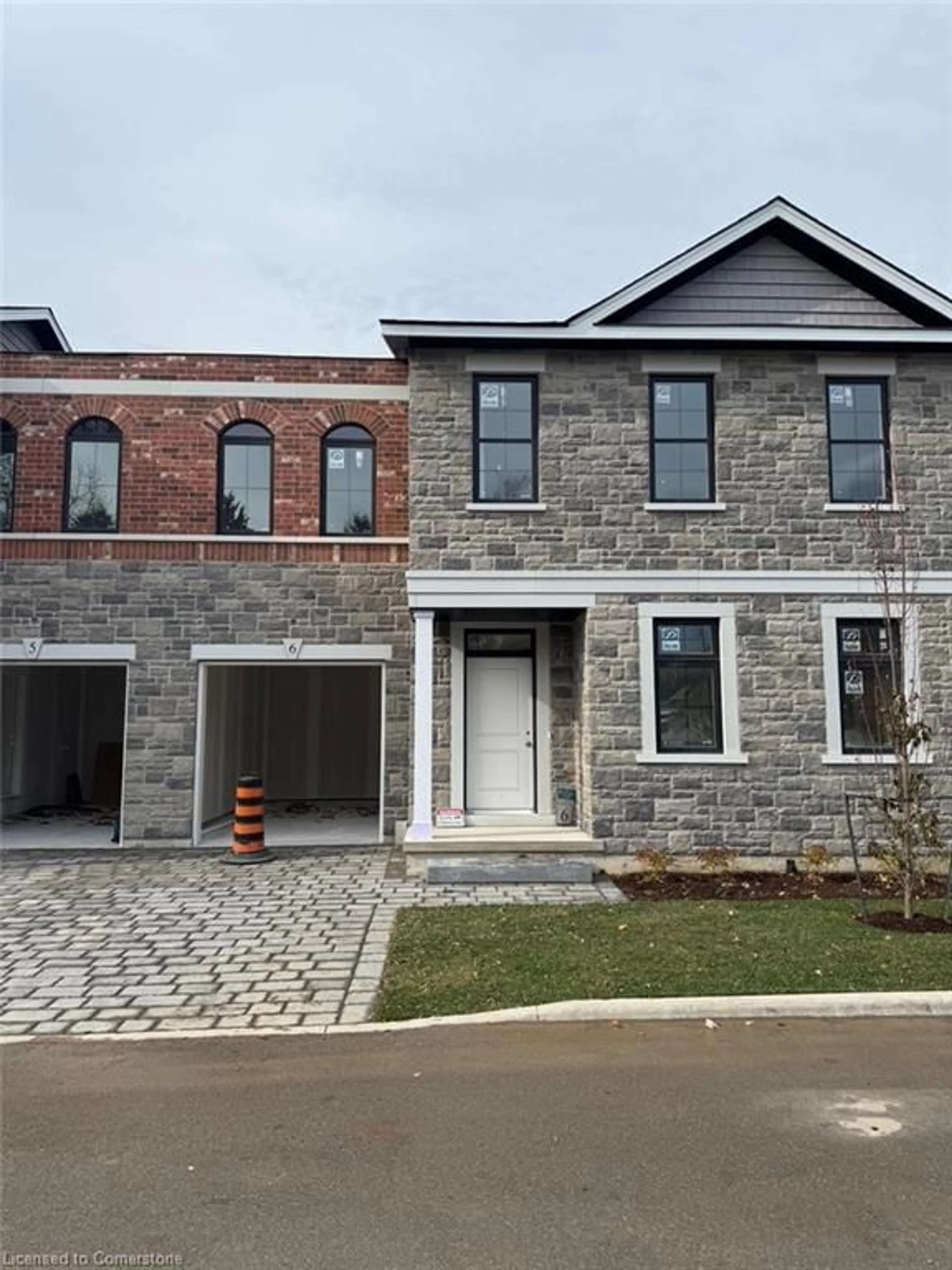 Home with brick exterior material for 30 Queen St St #LOT 5, Ancaster Ontario L9G 0C7