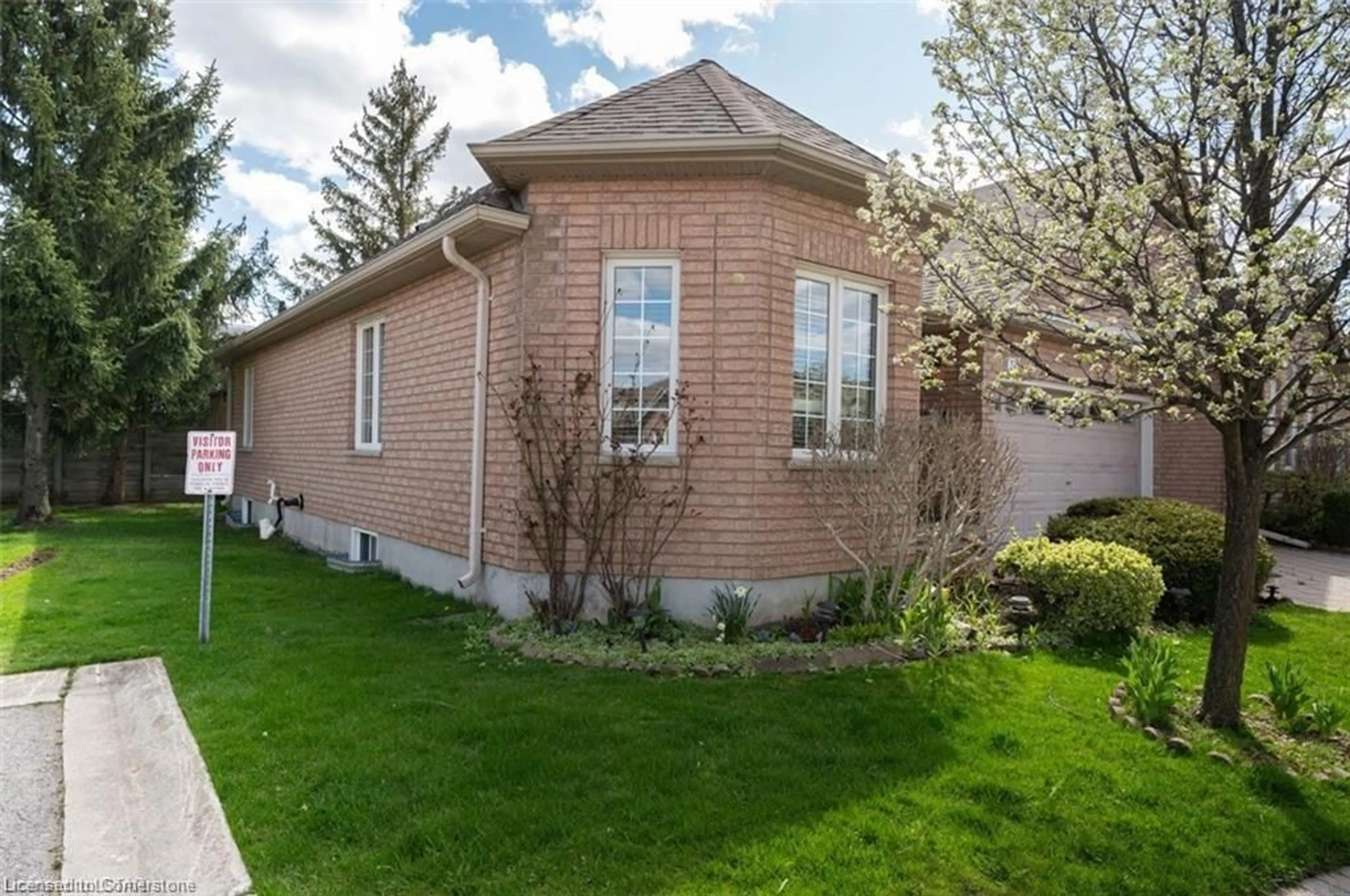 Home with brick exterior material for 638 Wharncliffe Rd #24, London Ontario N6J 2N4