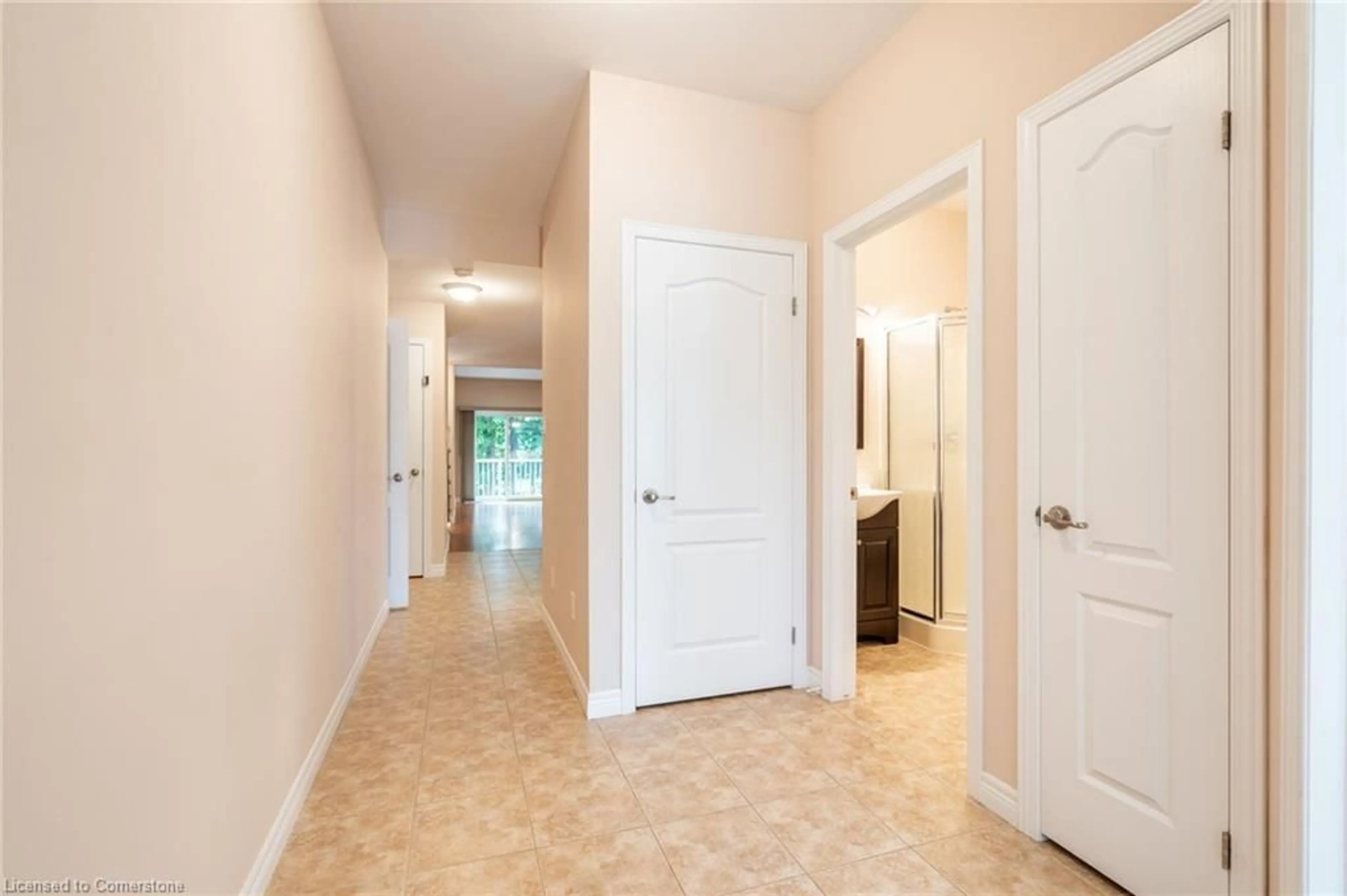 Indoor entryway for 50 Grovetree Trail, Hamilton Ontario L9B 0B9