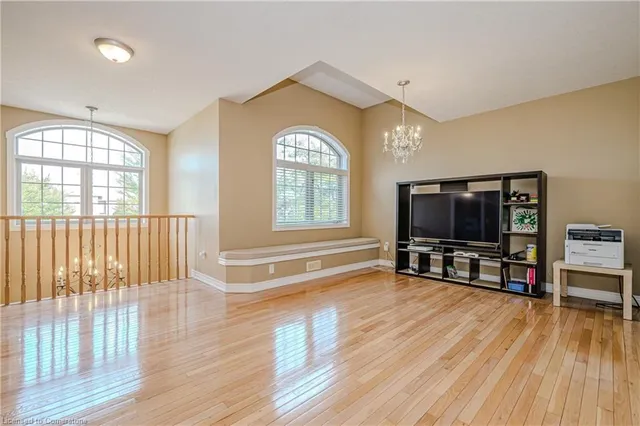 Additional property image - 76 Moorland Cres