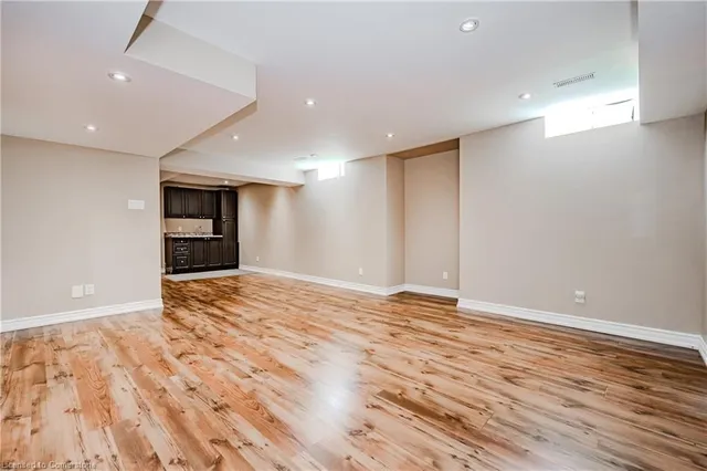 Additional property image - 76 Moorland Cres