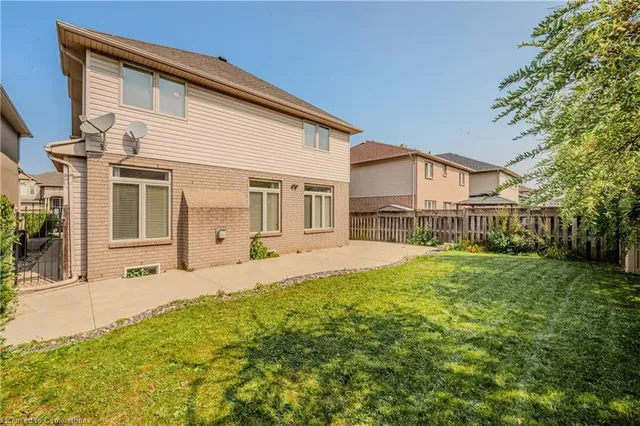 Additional property image - 76 Moorland Cres