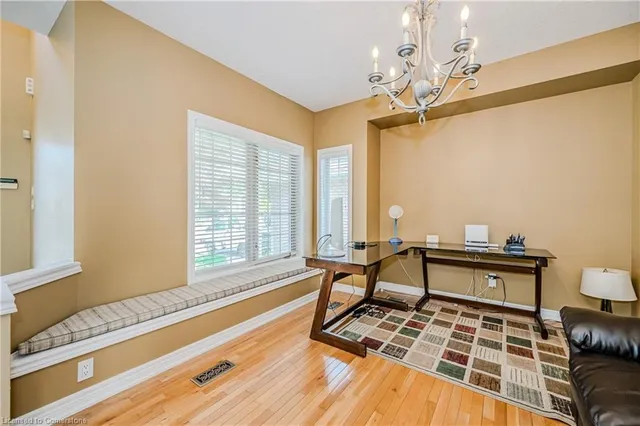 Additional property image - 76 Moorland Cres