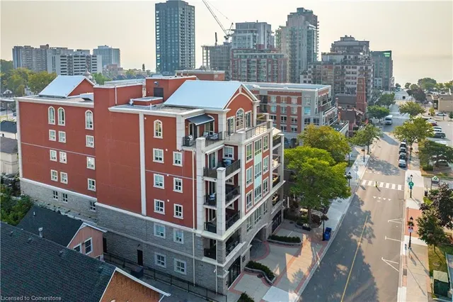 Additional property image - 445 Elizabeth St Unit PH1