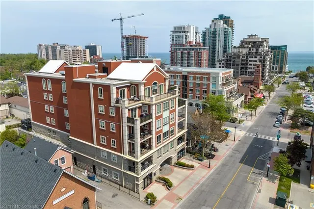 Additional property image - 445 Elizabeth St Unit PH1