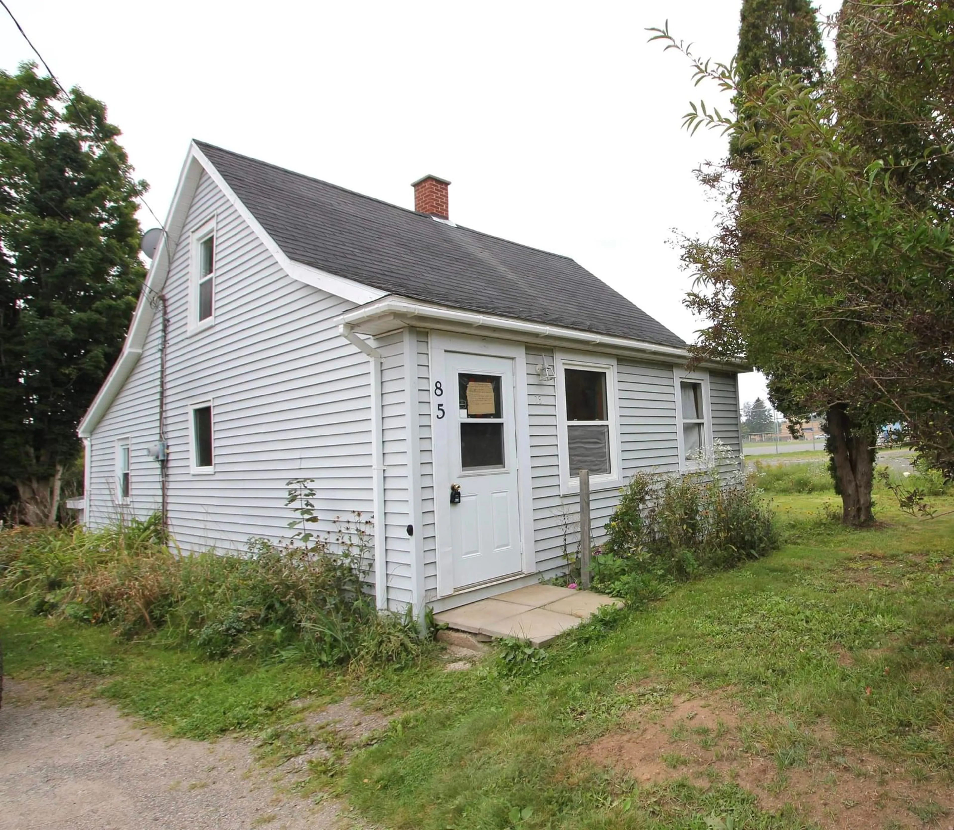 Cottage for 85 Church Street, Digby Nova Scotia B0V 1A0