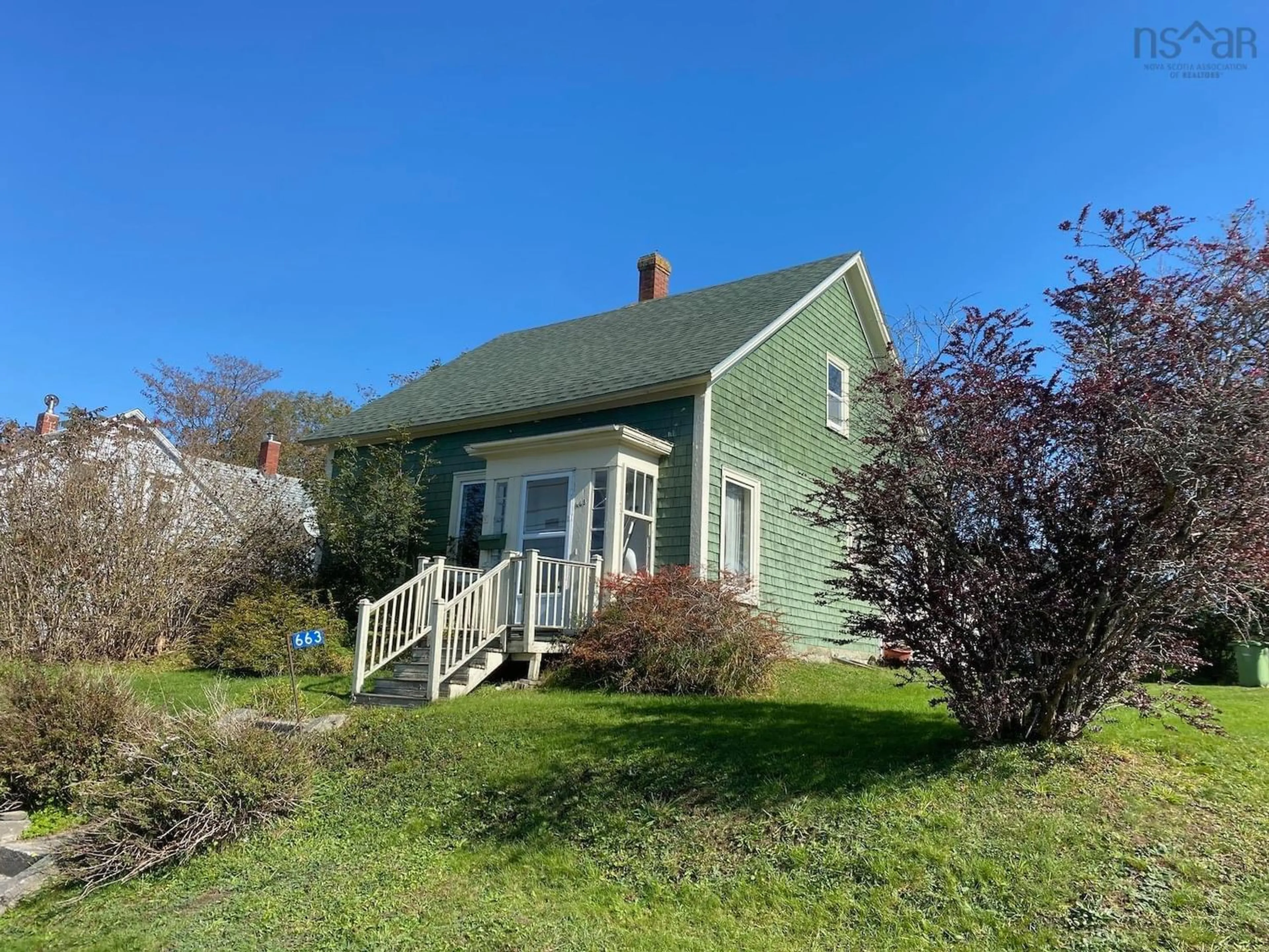 Frontside or backside of a home for 663 Main St, Yarmouth Nova Scotia B5A 1K5