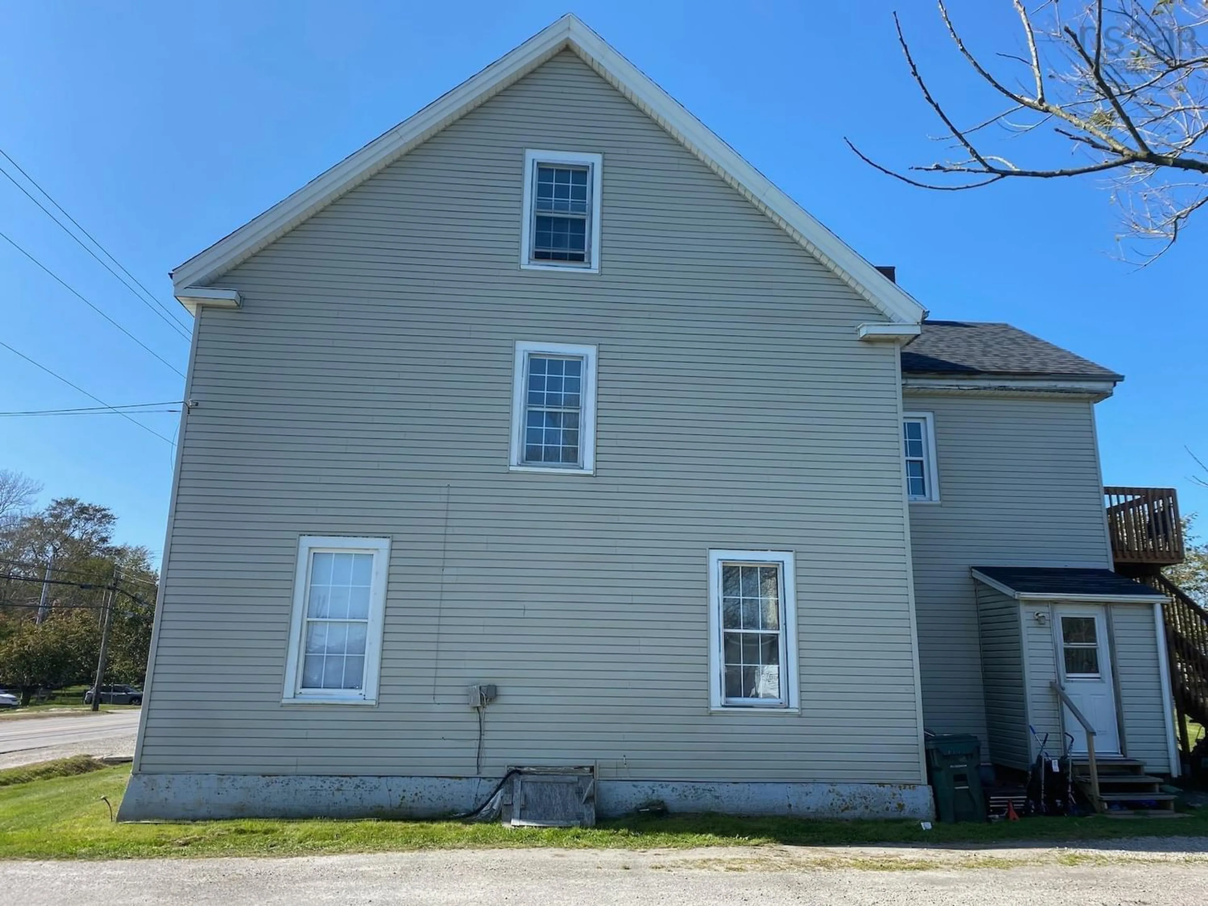 Frontside or backside of a home, the front or back of building for 68 Parade St, Yarmouth Nova Scotia B5A 3B4