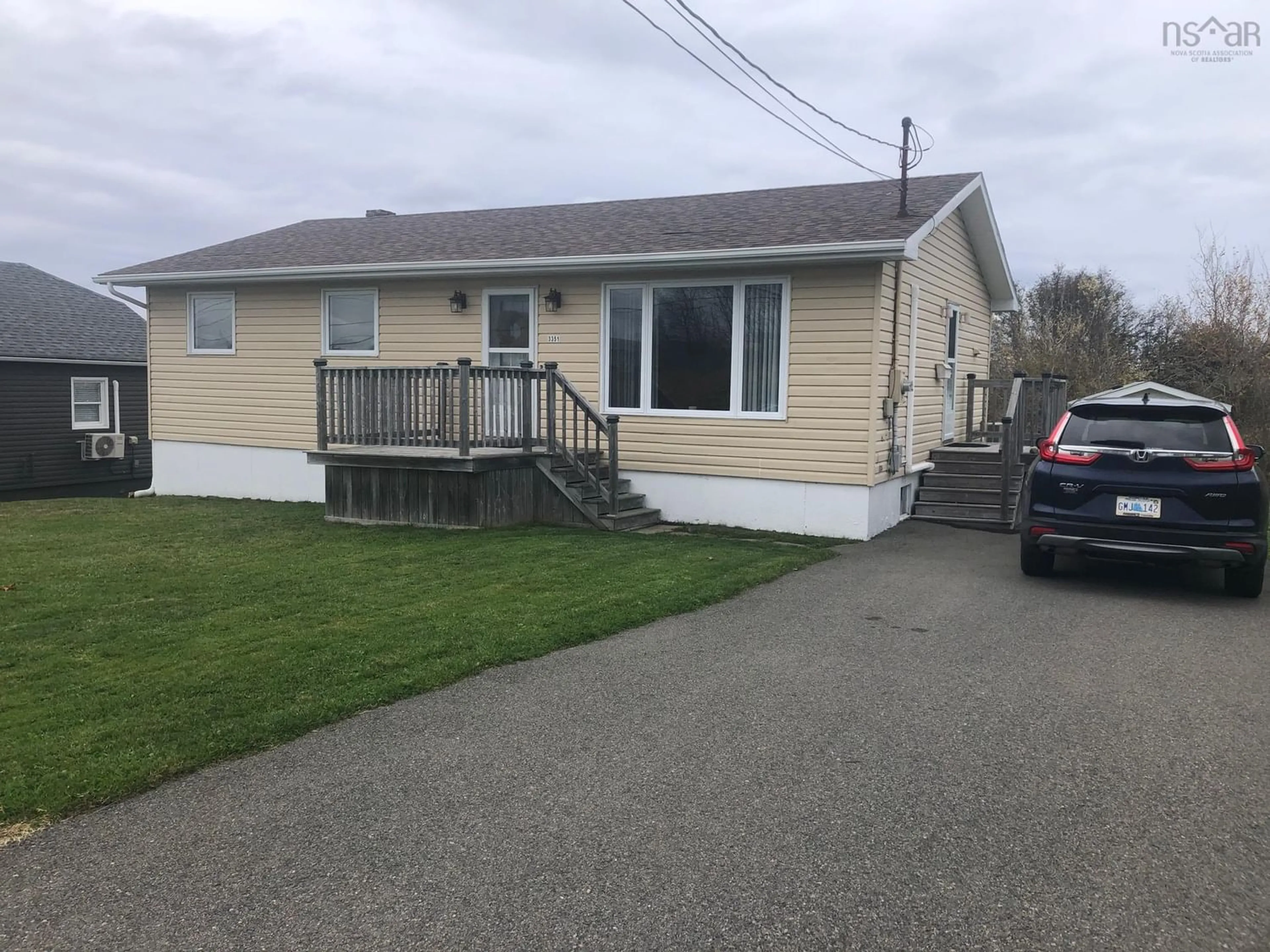 Home with unknown exterior material for 3351 Macleod Ave, New Waterford Nova Scotia B1H 4H4