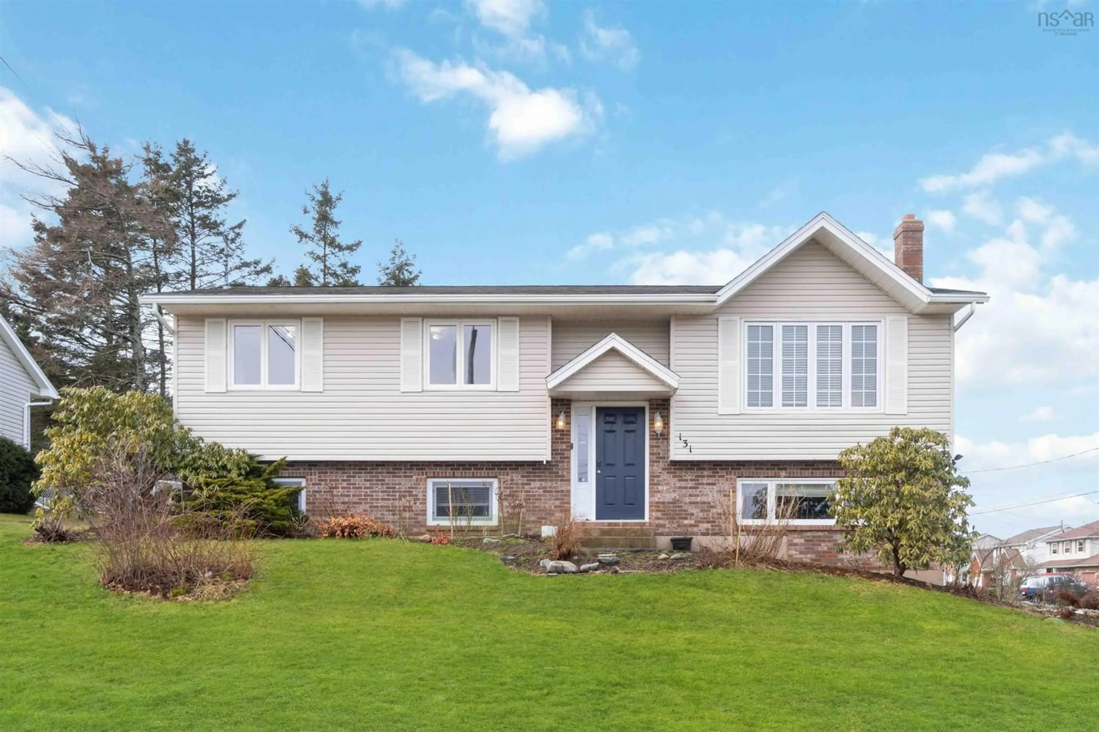 Home with stucco exterior material for 131 Pinewood Cres, Cole Harbour Nova Scotia B2V 2P9