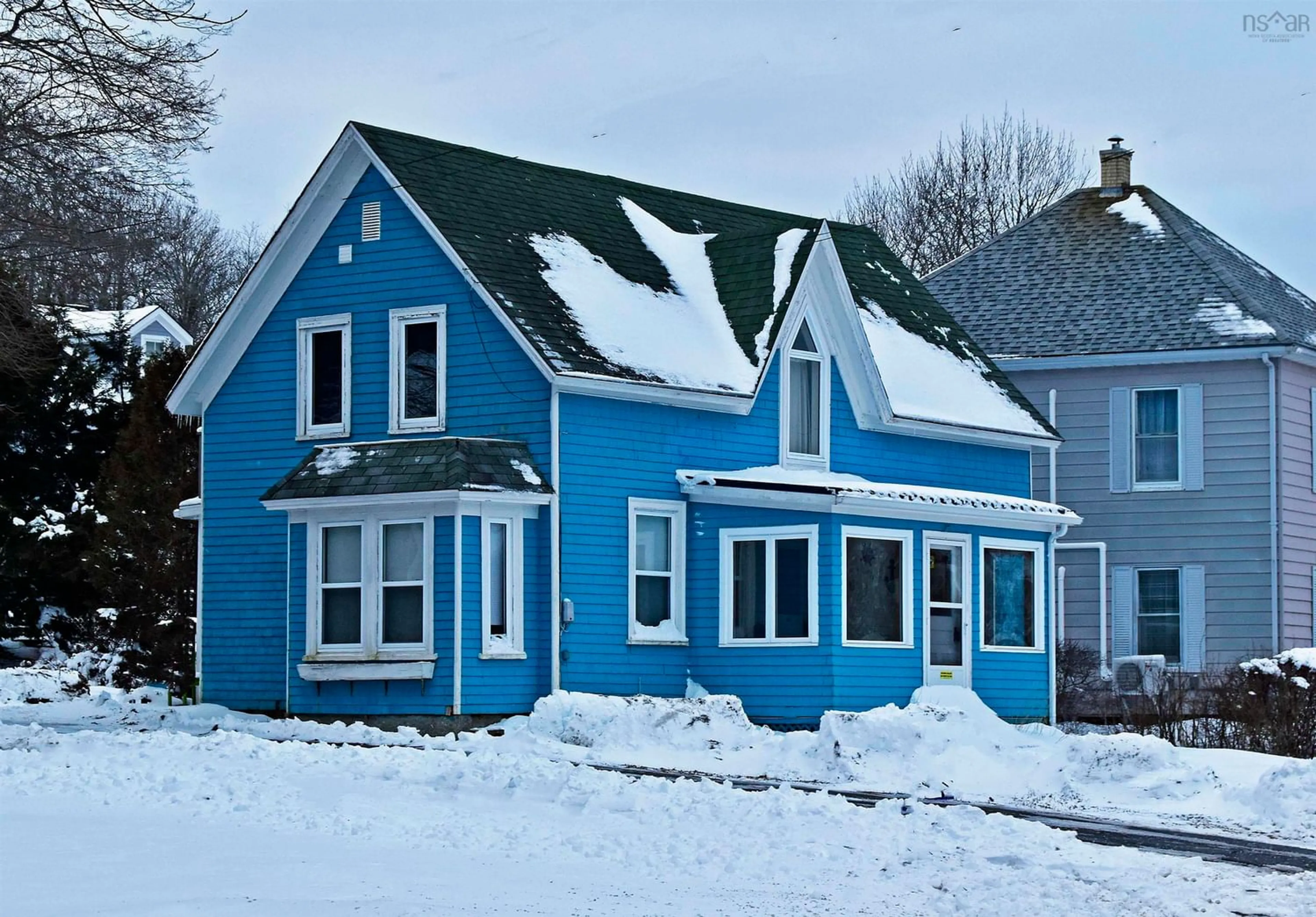 Home with unknown exterior material for 818 Main St, Mahone Bay Nova Scotia B0J 2E0