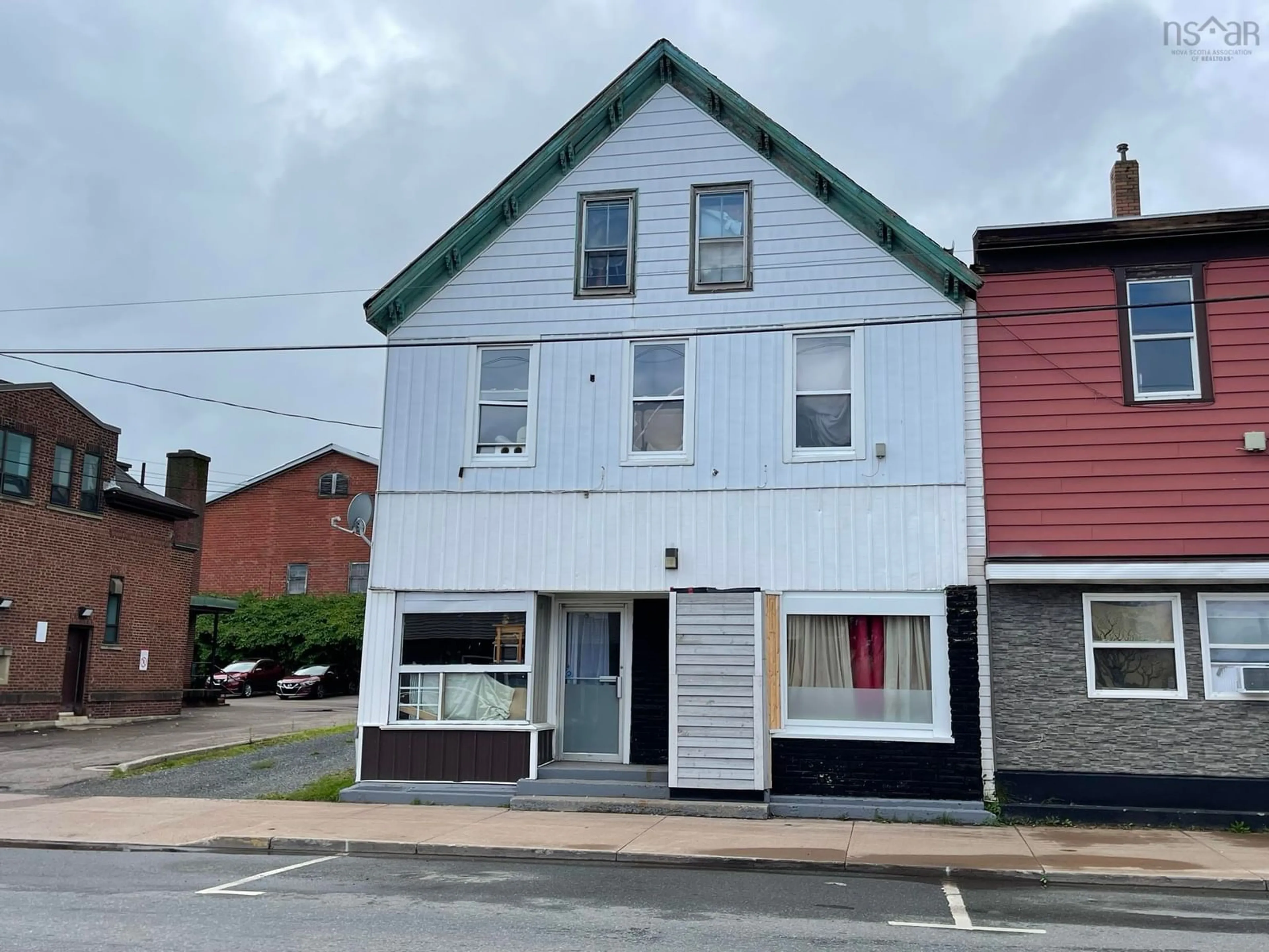 Home with unknown exterior material for 260-262 Foord St, Stellarton Nova Scotia B0K 1S0