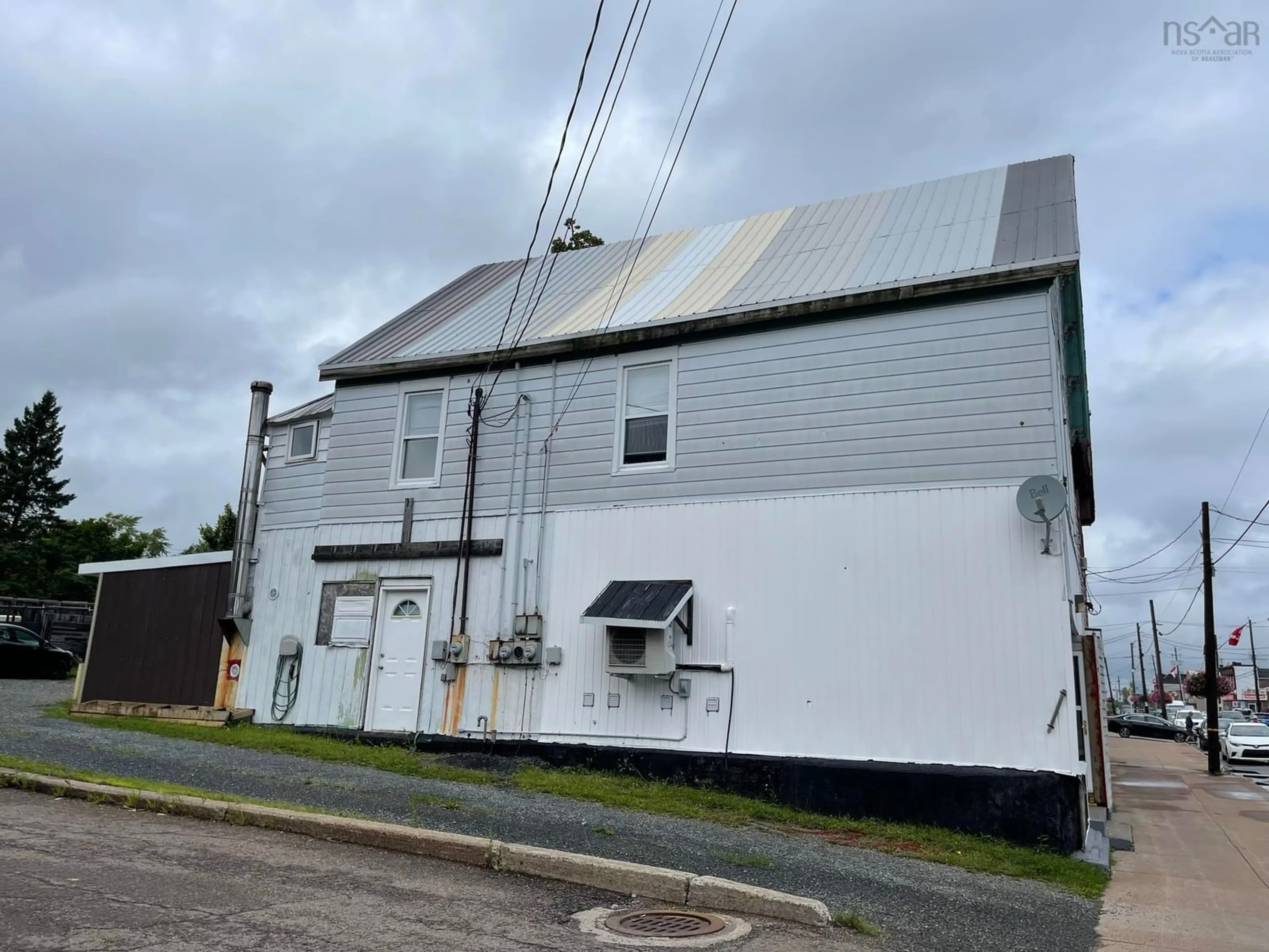 Outside view for 260-262 Foord St, Stellarton Nova Scotia B0K 1S0