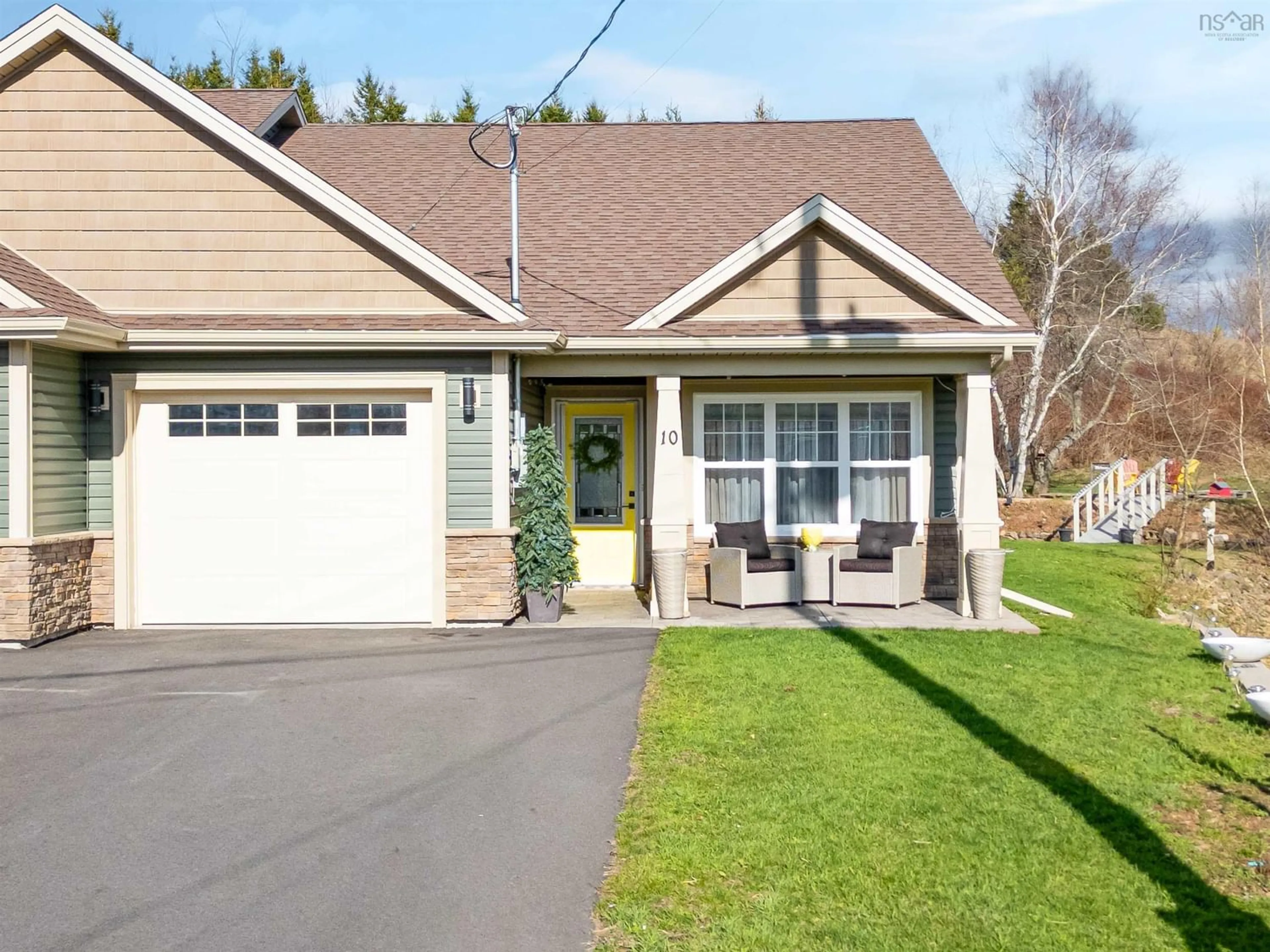 Home with unknown exterior material for 10 Edward Dr, Garlands Crossing Nova Scotia B0N 2T0