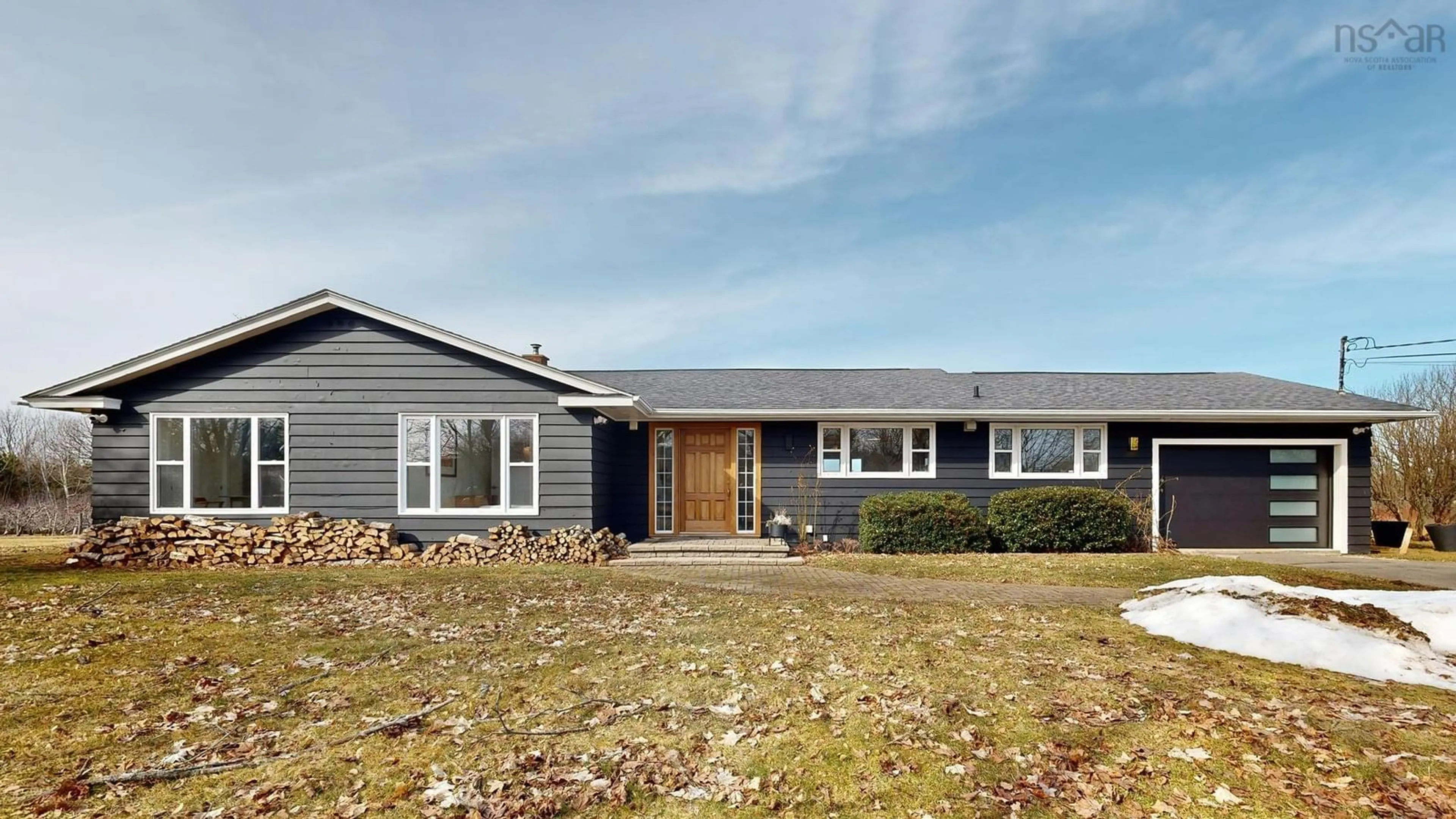 Frontside or backside of a home for 10165 1 Hwy, Greenwich Nova Scotia B4P 2R2