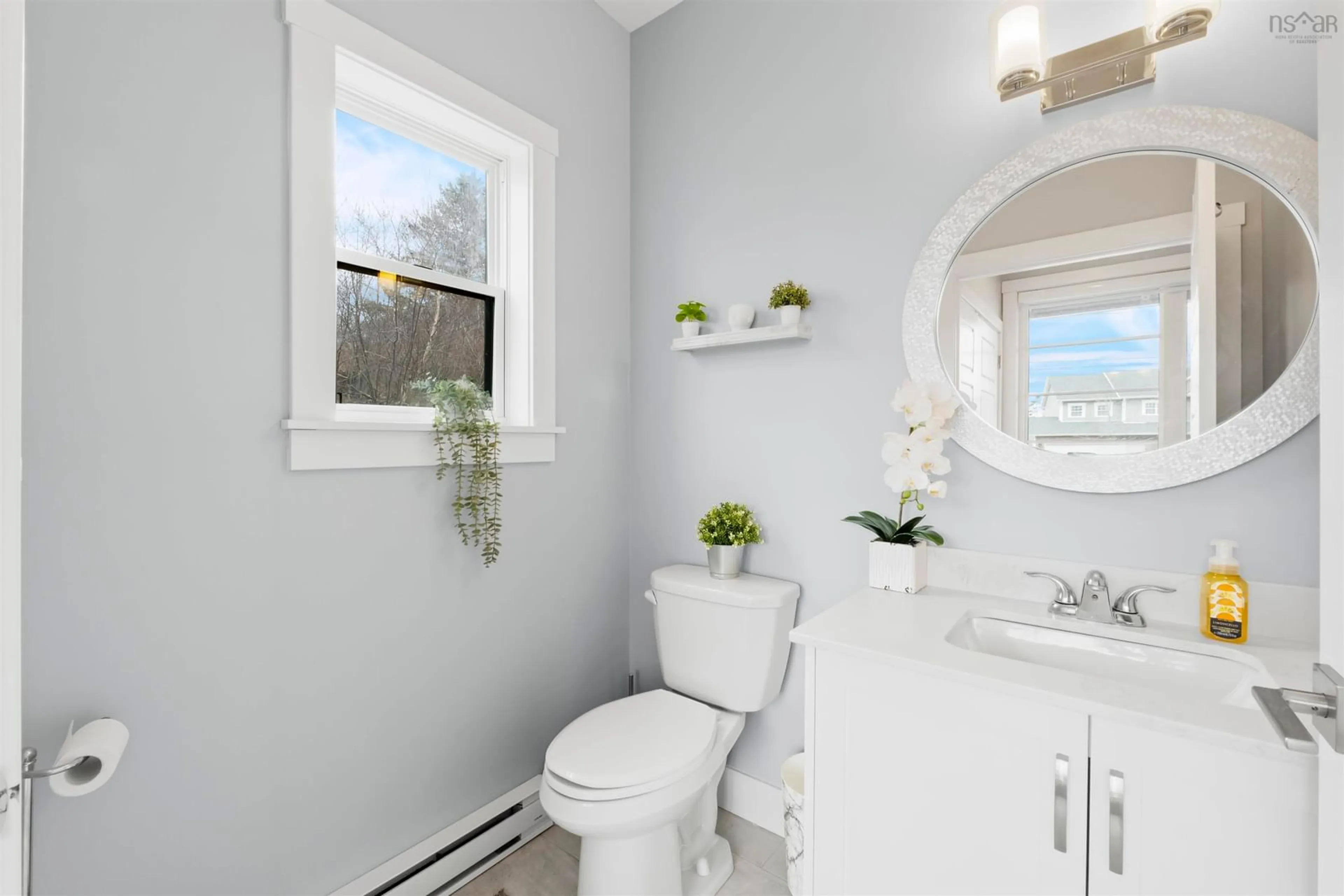 Bathroom for 40 Poonam Crt, Dartmouth Nova Scotia B2X 0B6