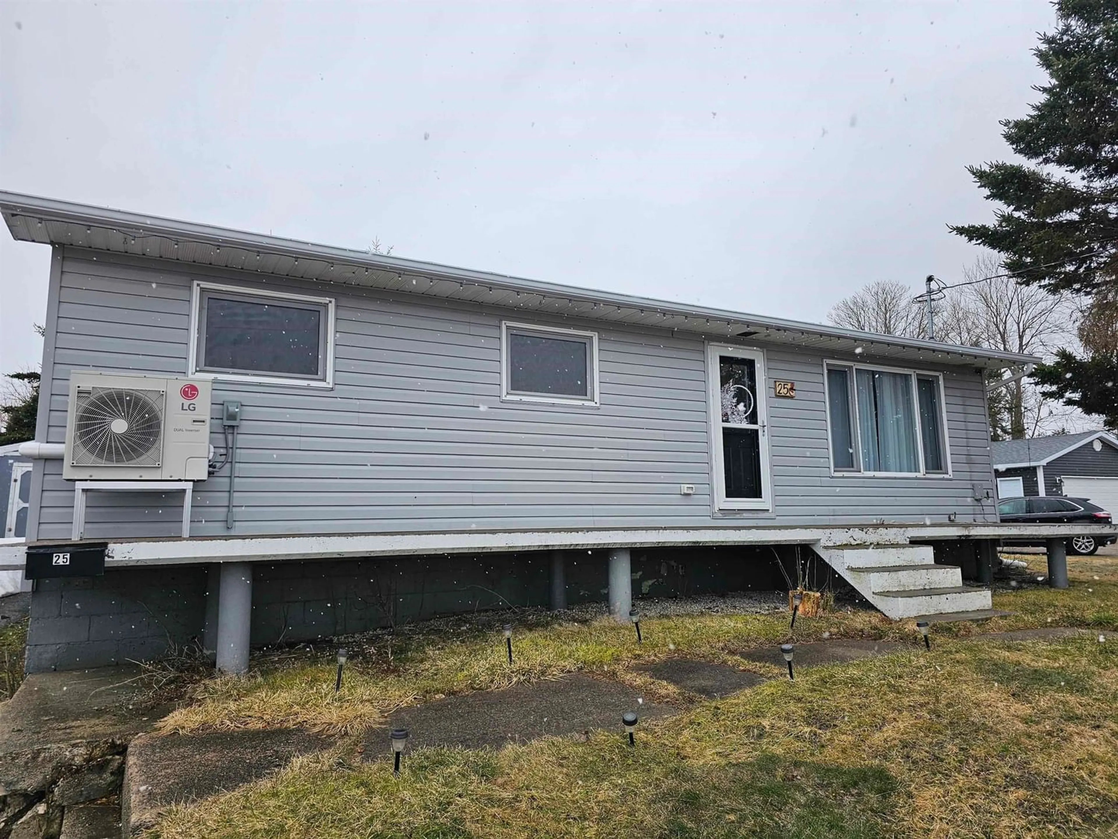 Frontside or backside of a home for 25 Clearyville St, North Sydney Nova Scotia B2A 2Z1
