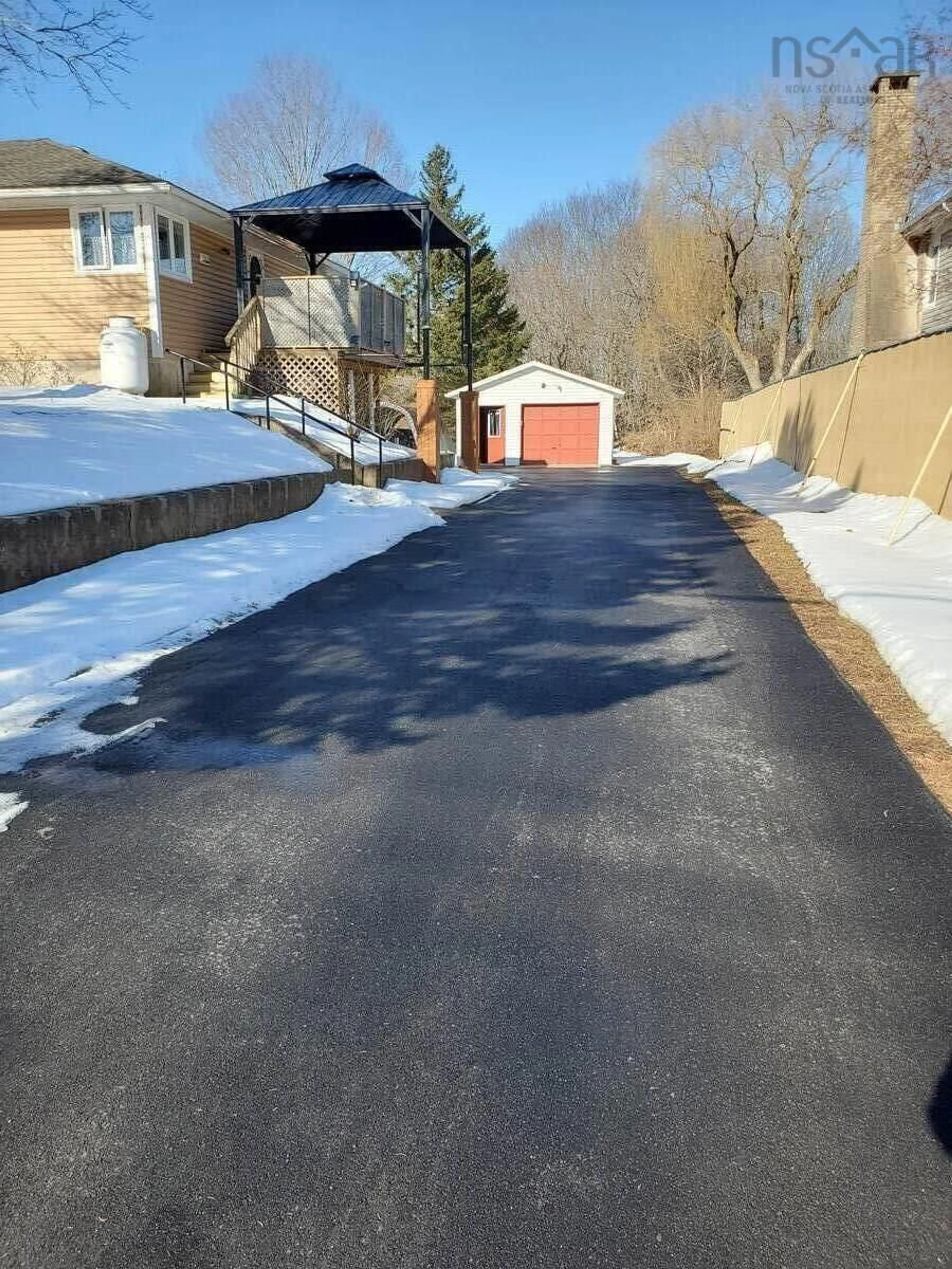 Frontside or backside of a home, the street view for 128 Oakdene Ave, Kentville Nova Scotia B4N 2C1