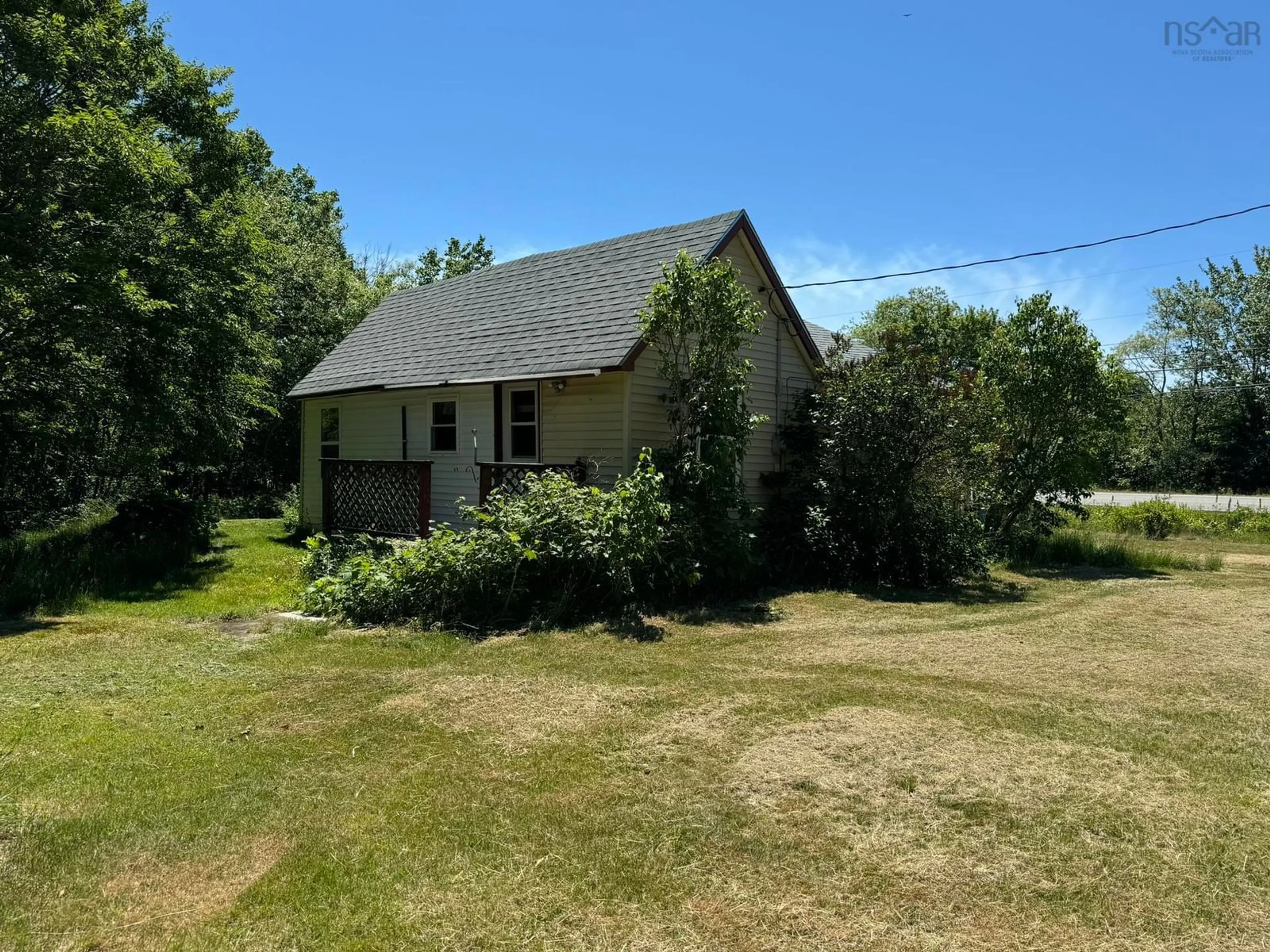 A pic of a room for 185 Highway 3, Sable River Nova Scotia B0T 1V0