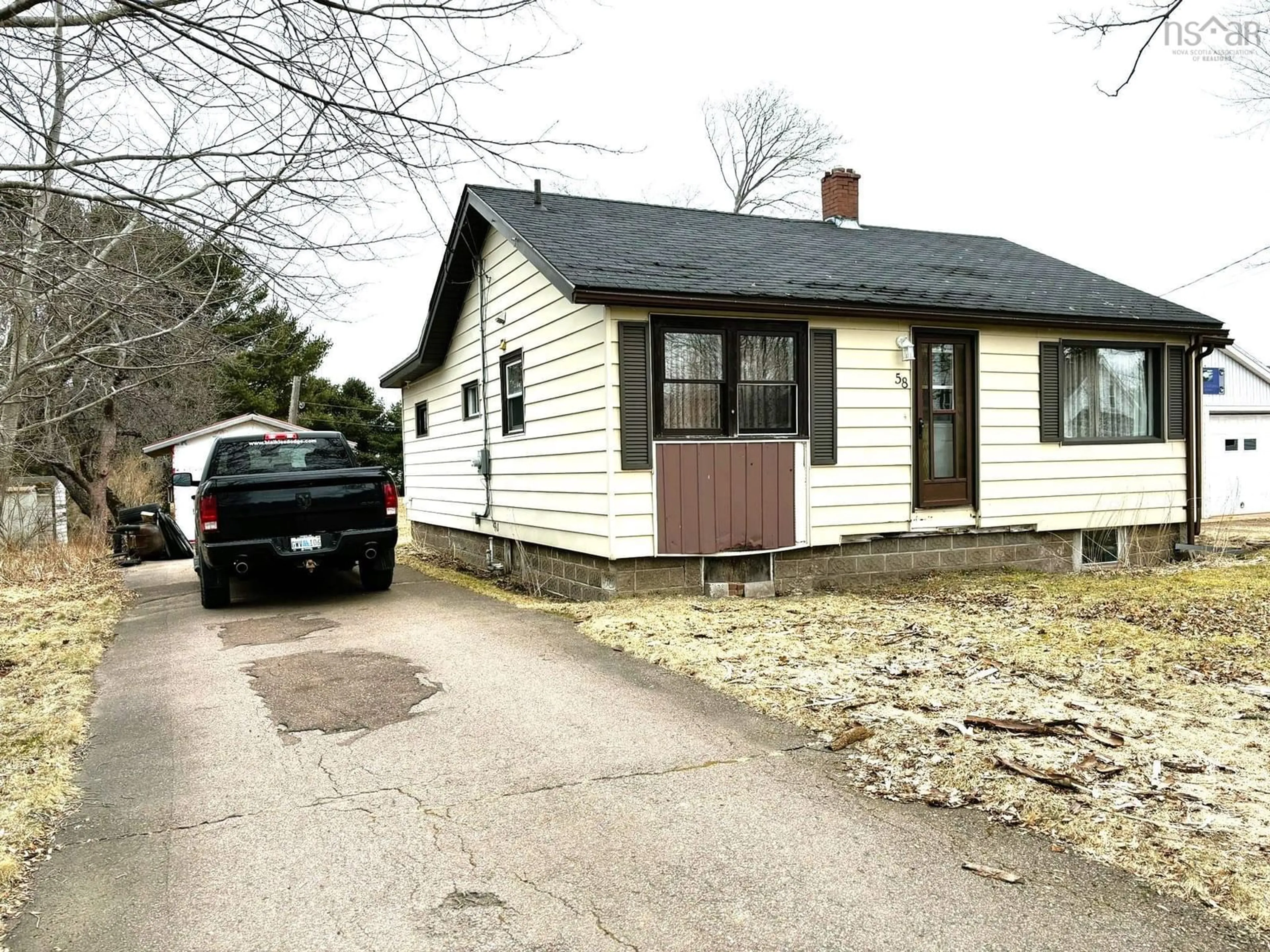Frontside or backside of a home for 58 Templar St, Parrsboro Nova Scotia B0M 1S0