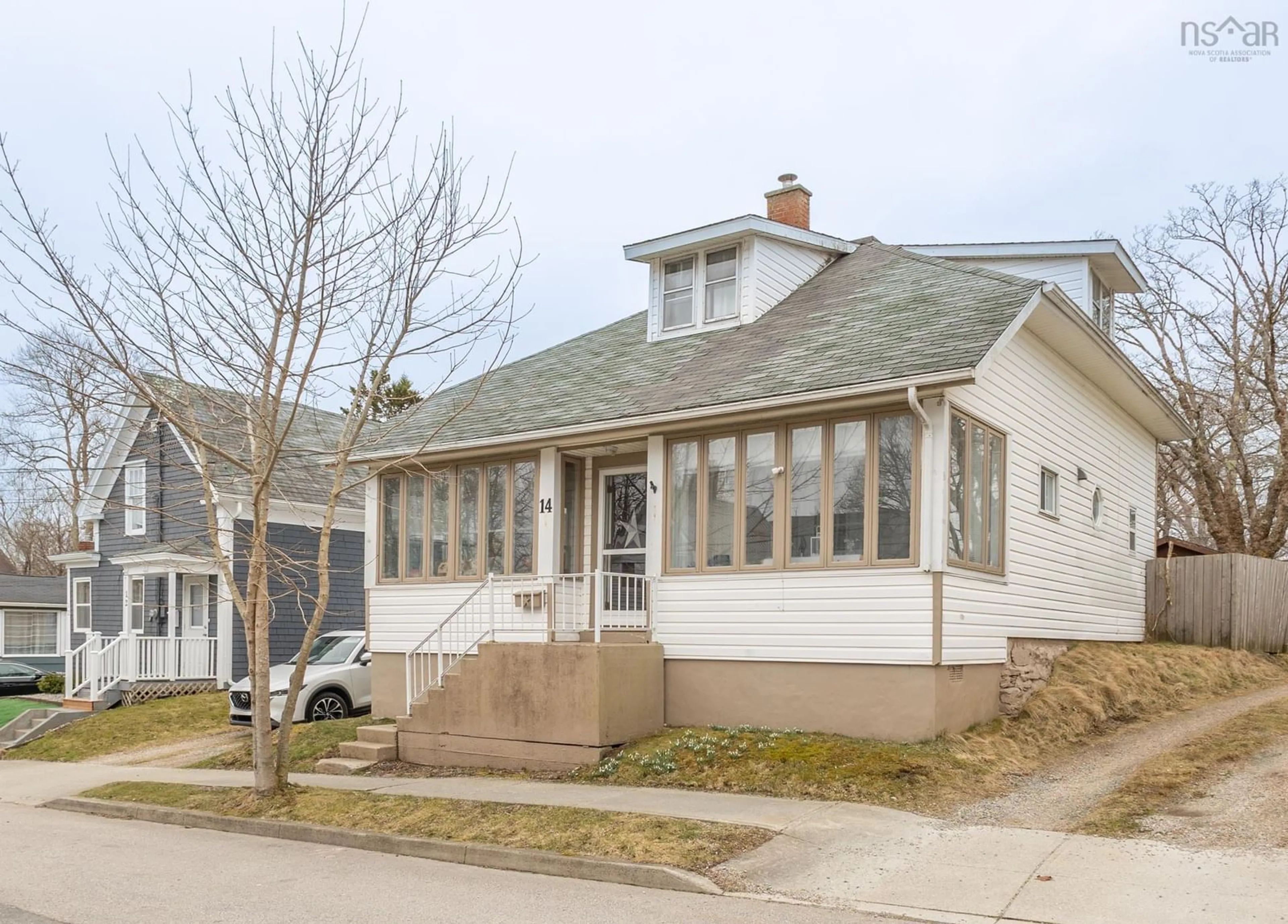 Frontside or backside of a home for 14 Ryerson Crt, Yarmouth Nova Scotia B5A 1V6