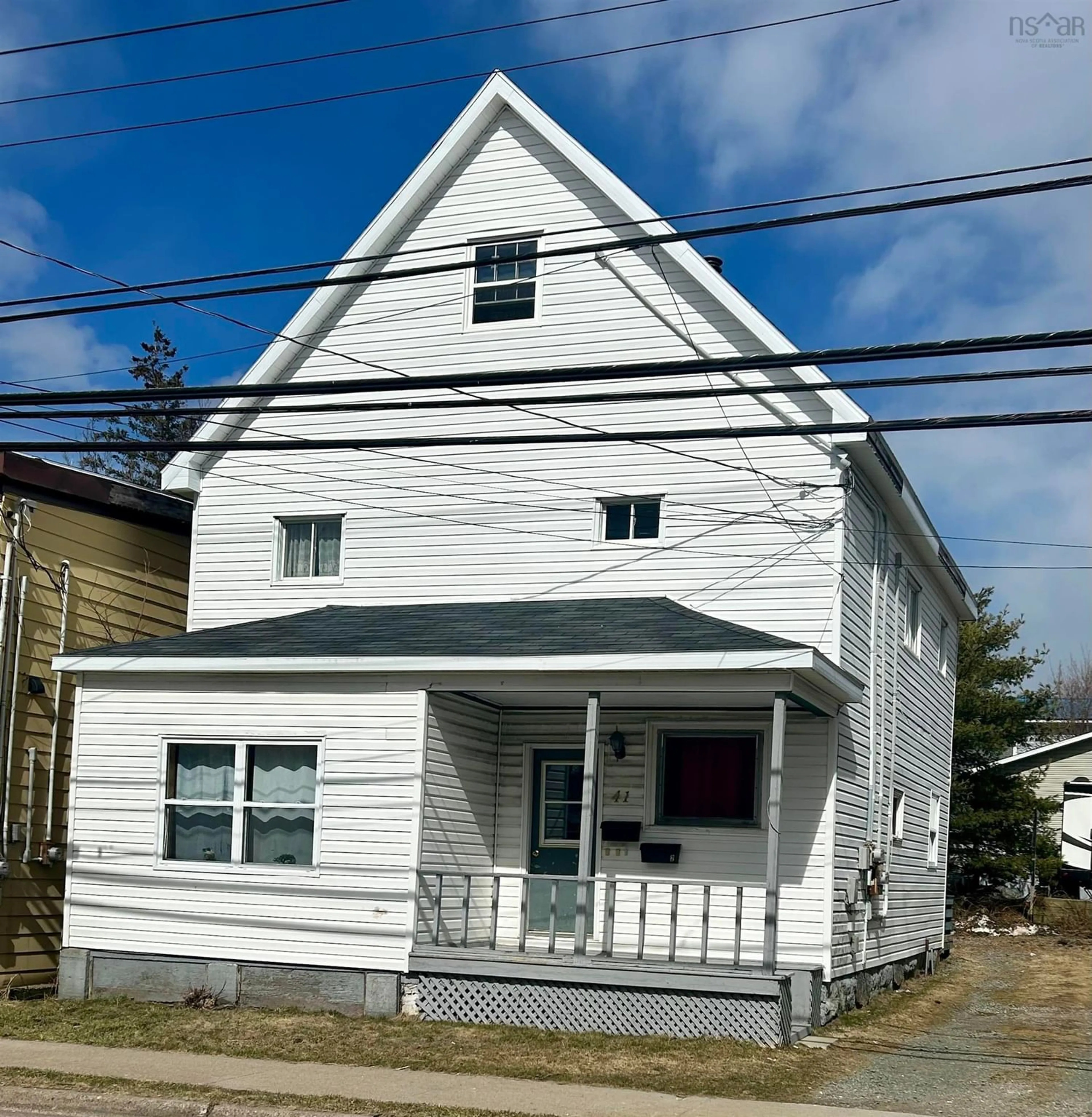 A pic from exterior of the house or condo for 41 Peppett St, North Sydney Nova Scotia B2A 2N4