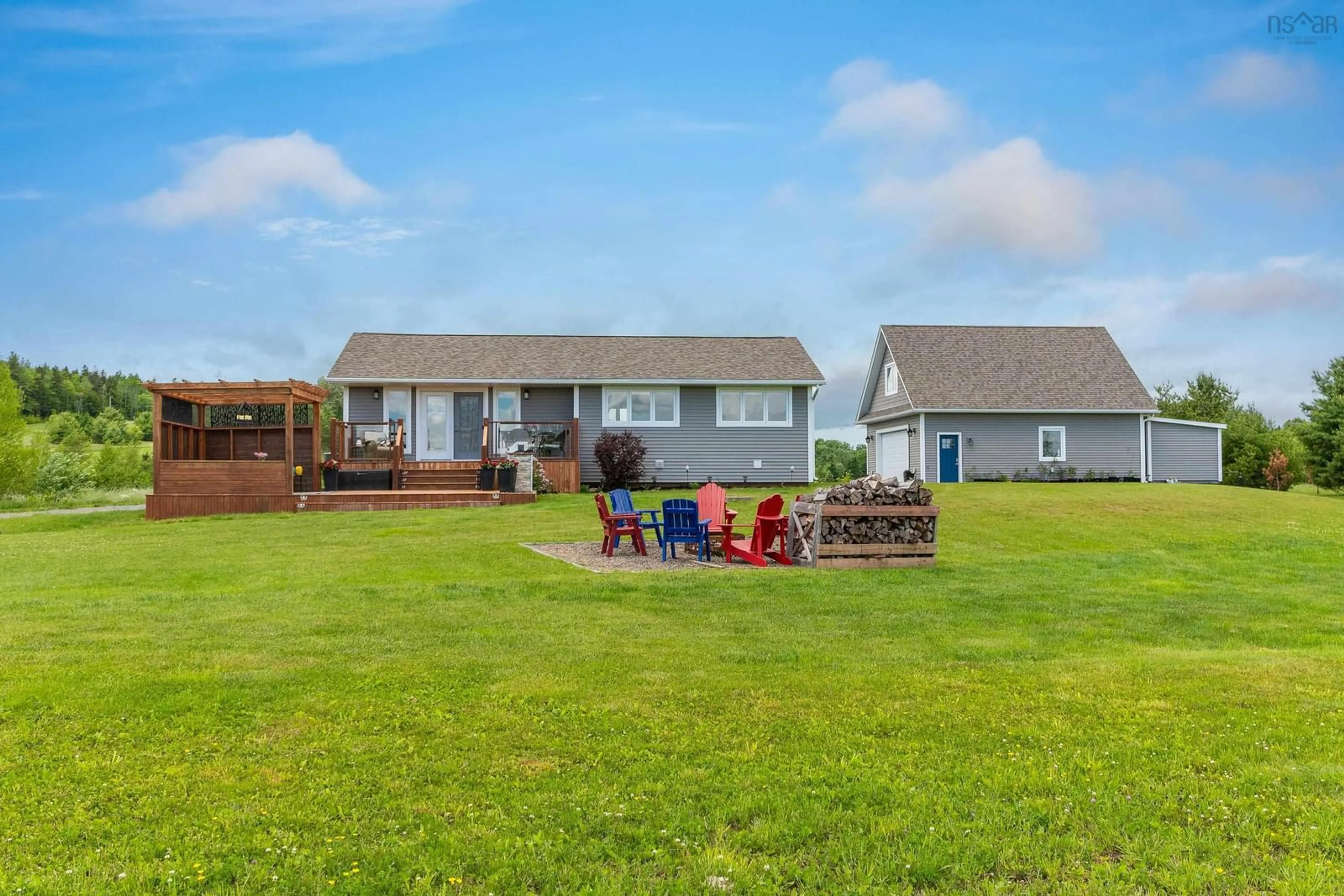 Patio for 481 Monte Vista Rd, Enfield Nova Scotia B2T 1H9