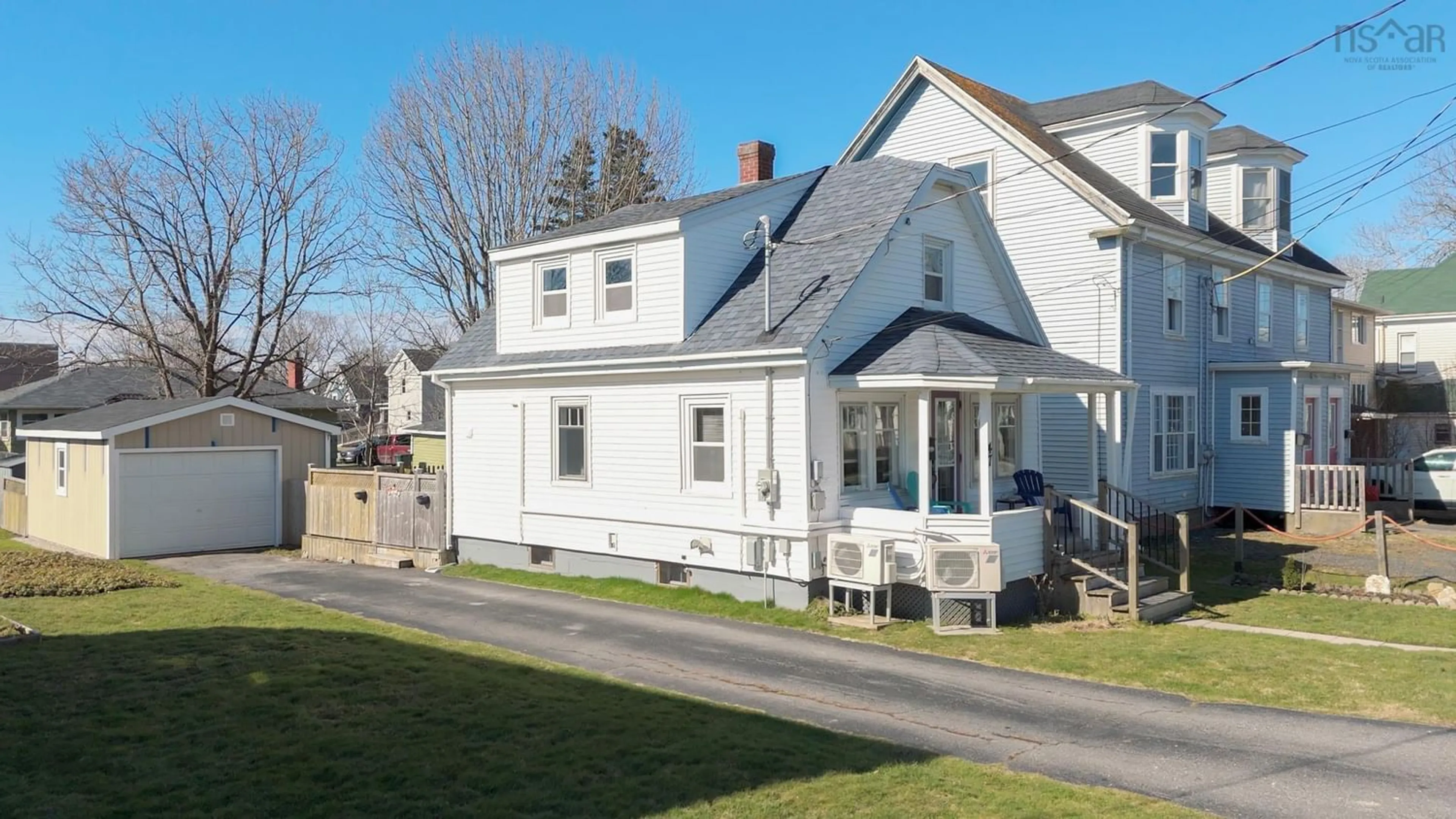 Frontside or backside of a home for 47 Porter St, Yarmouth Nova Scotia B5A 2Y8