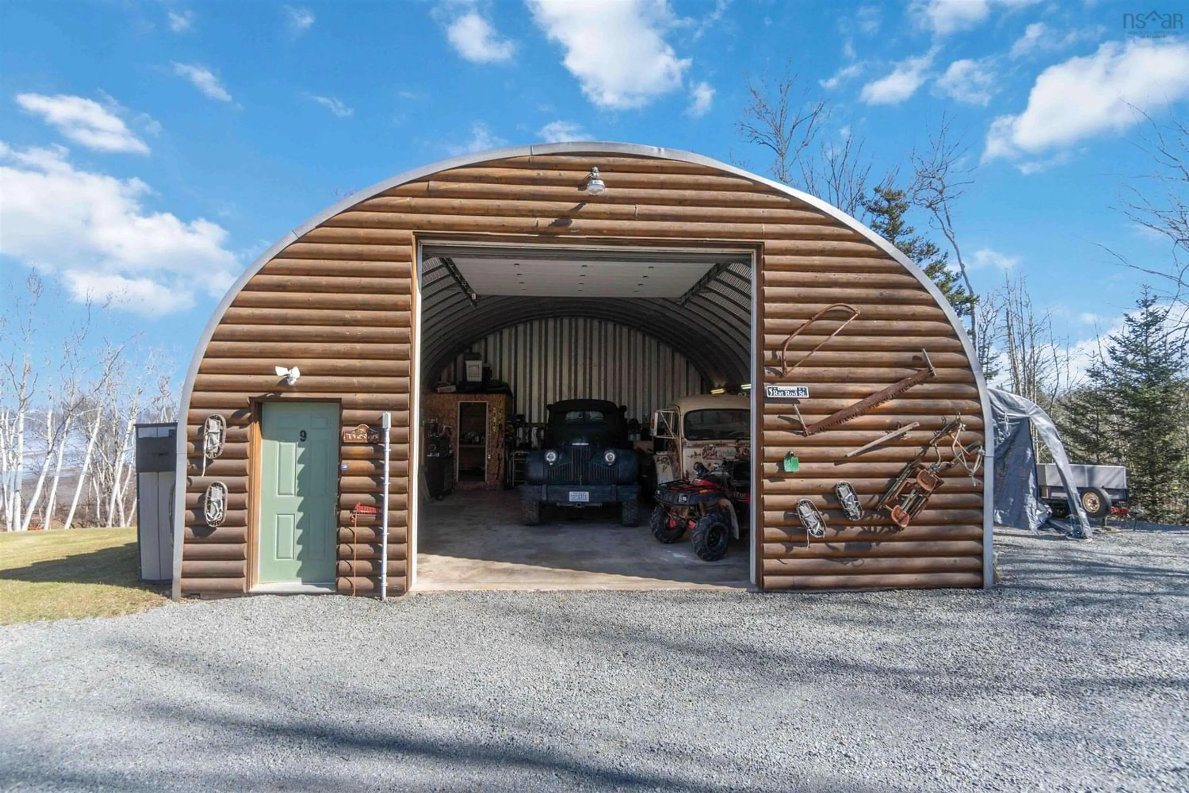 Indoor garage, cement floor for 9 Karen Crt, Cambridge Nova Scotia B0N 2R0