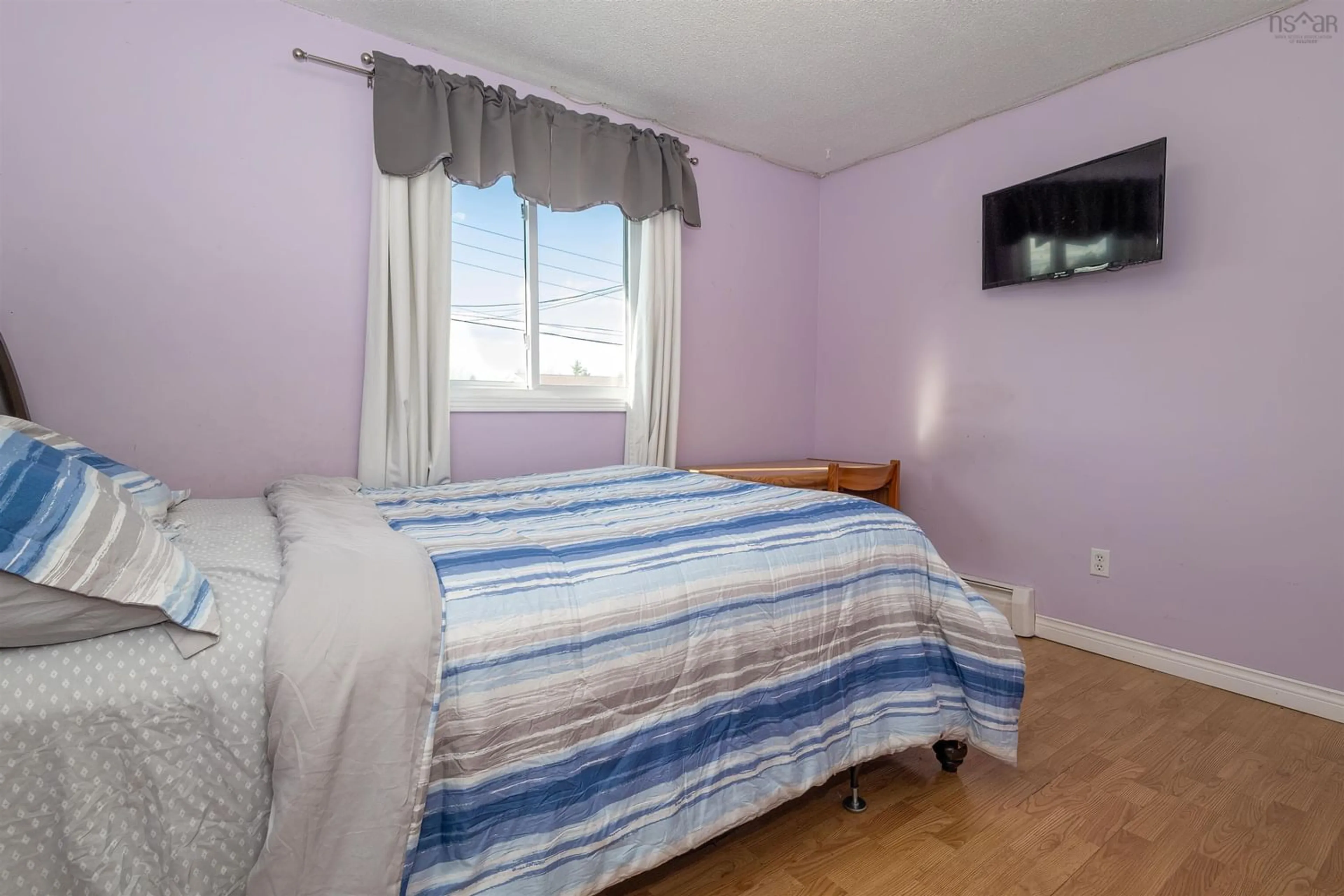 A pic of a room for 7 Thistle Dr, North Sydney Nova Scotia B2A 3R2