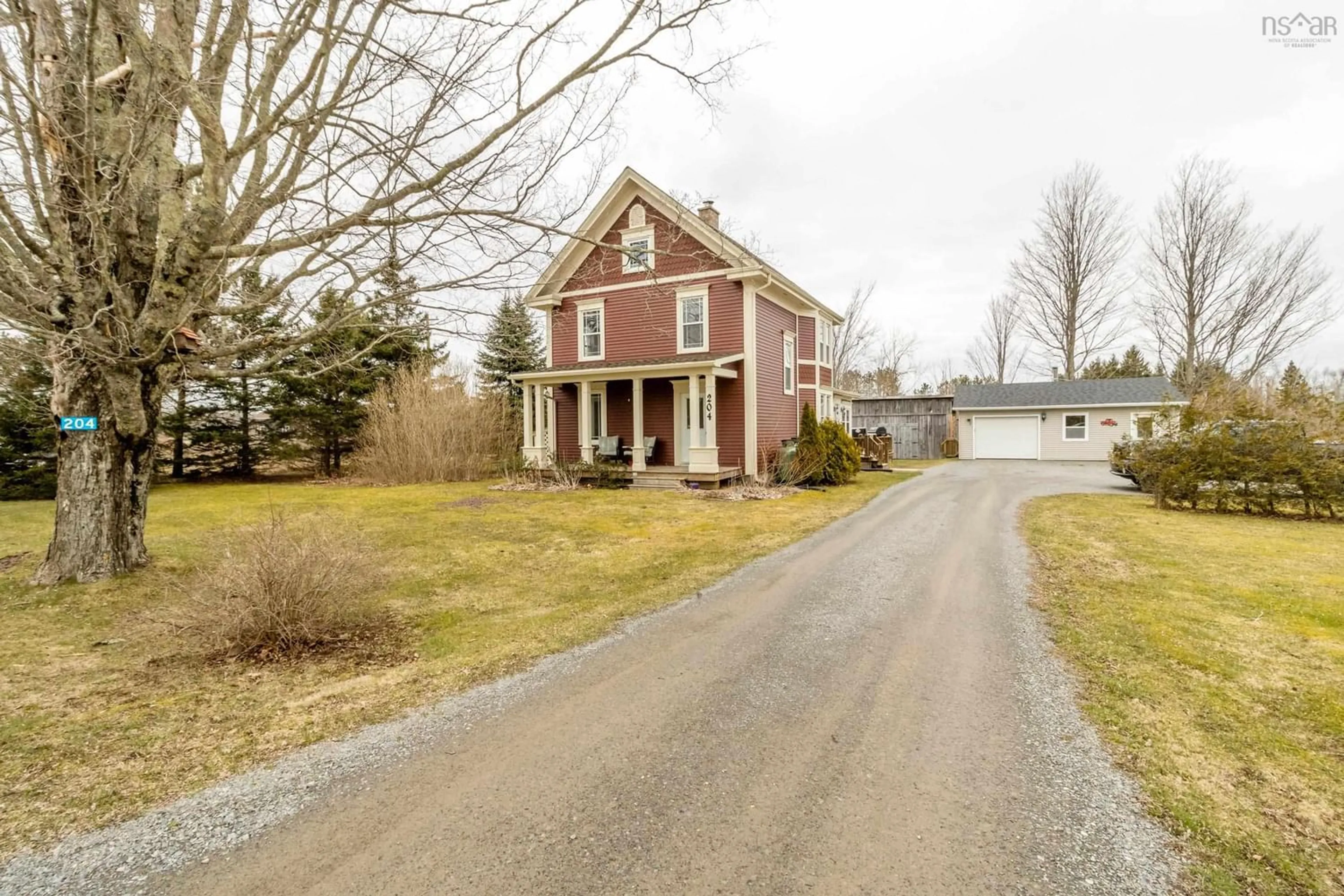 Cottage for 204 Main St, Berwick Nova Scotia B0P 1E0