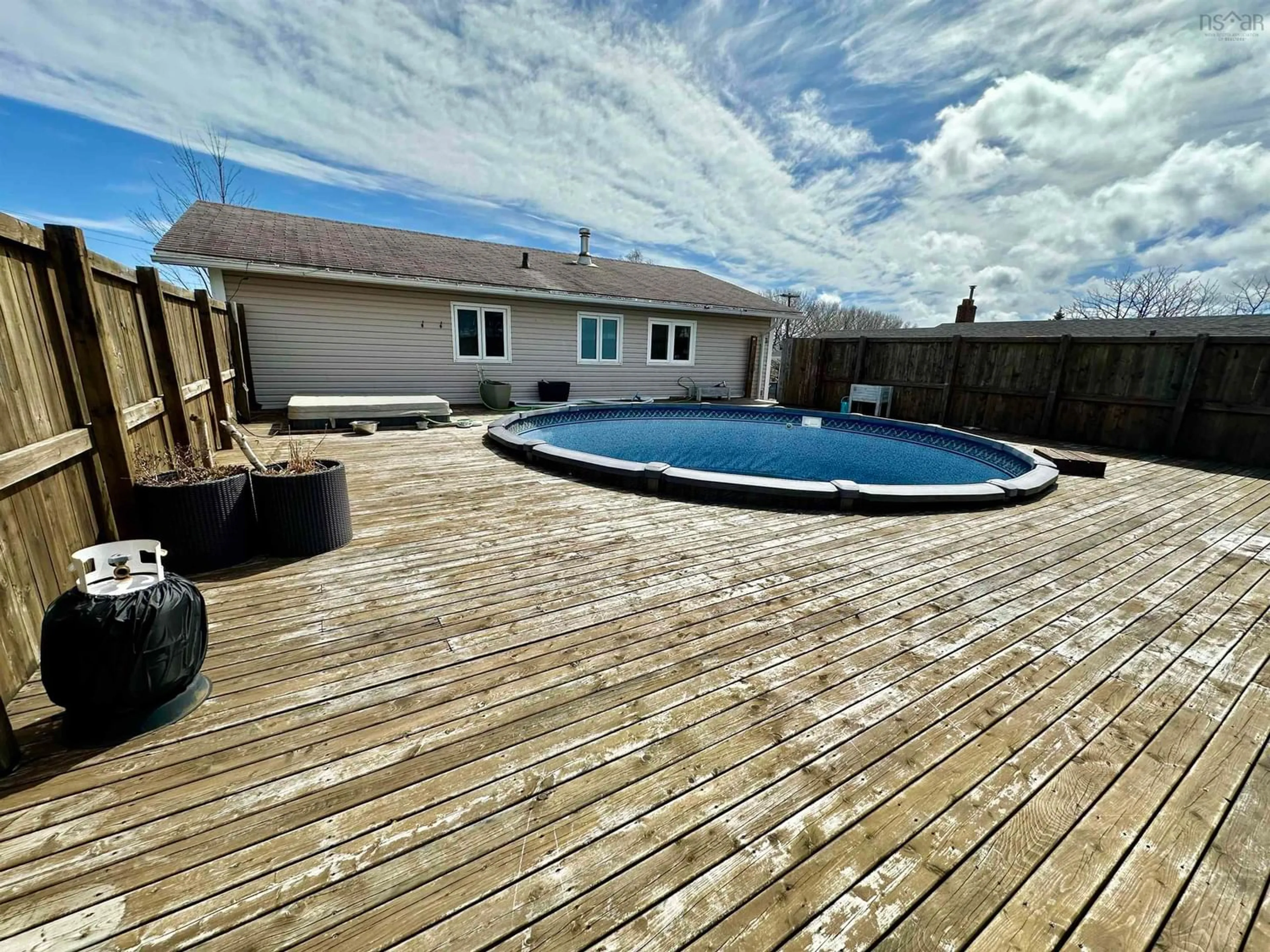 Indoor or outdoor pool for 205 Pitt St, Port Hawkesbury Nova Scotia B9A 2T6