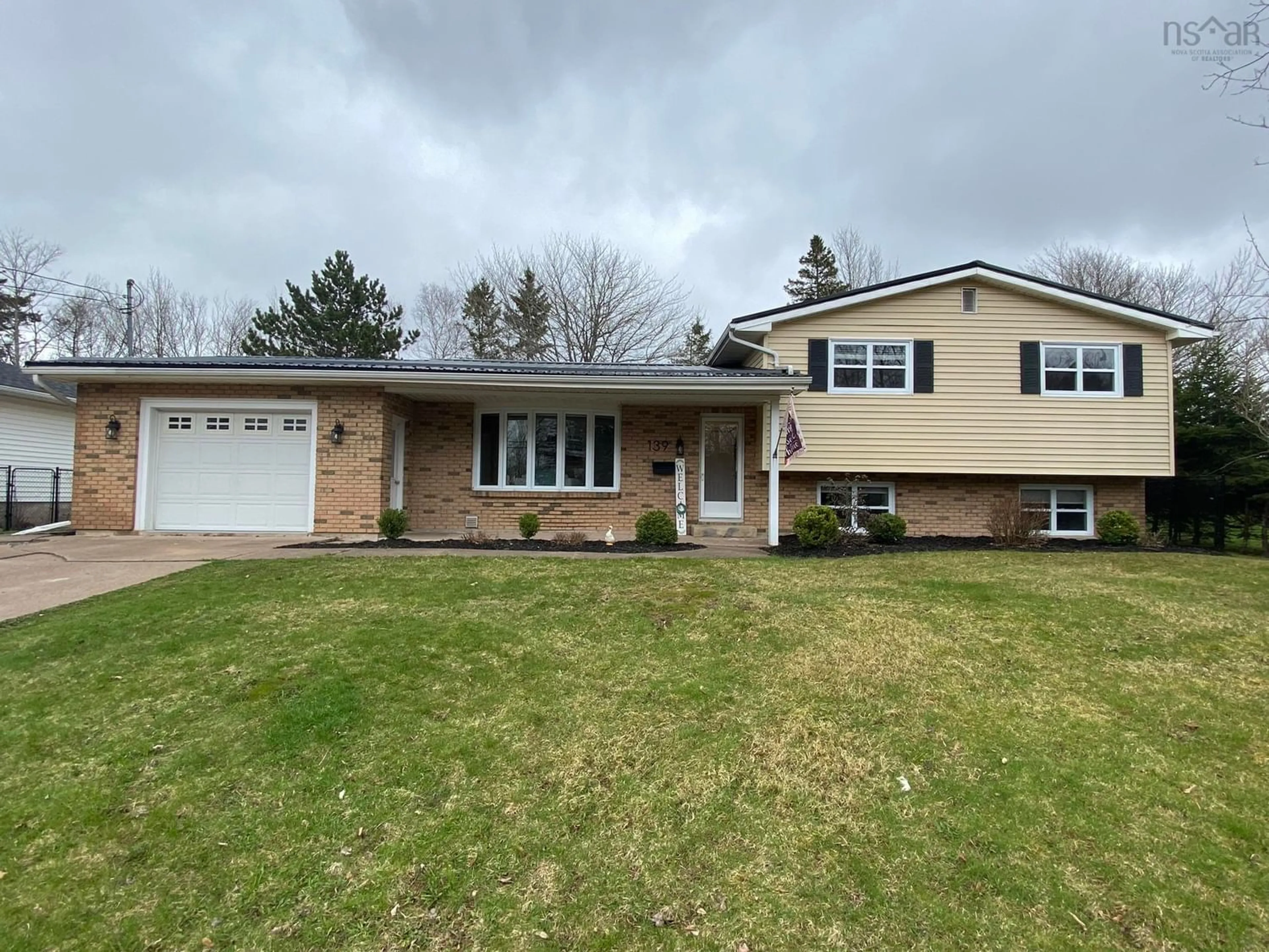Frontside or backside of a home for 139 Purdy Dr, Truro Nova Scotia B2N 6G1