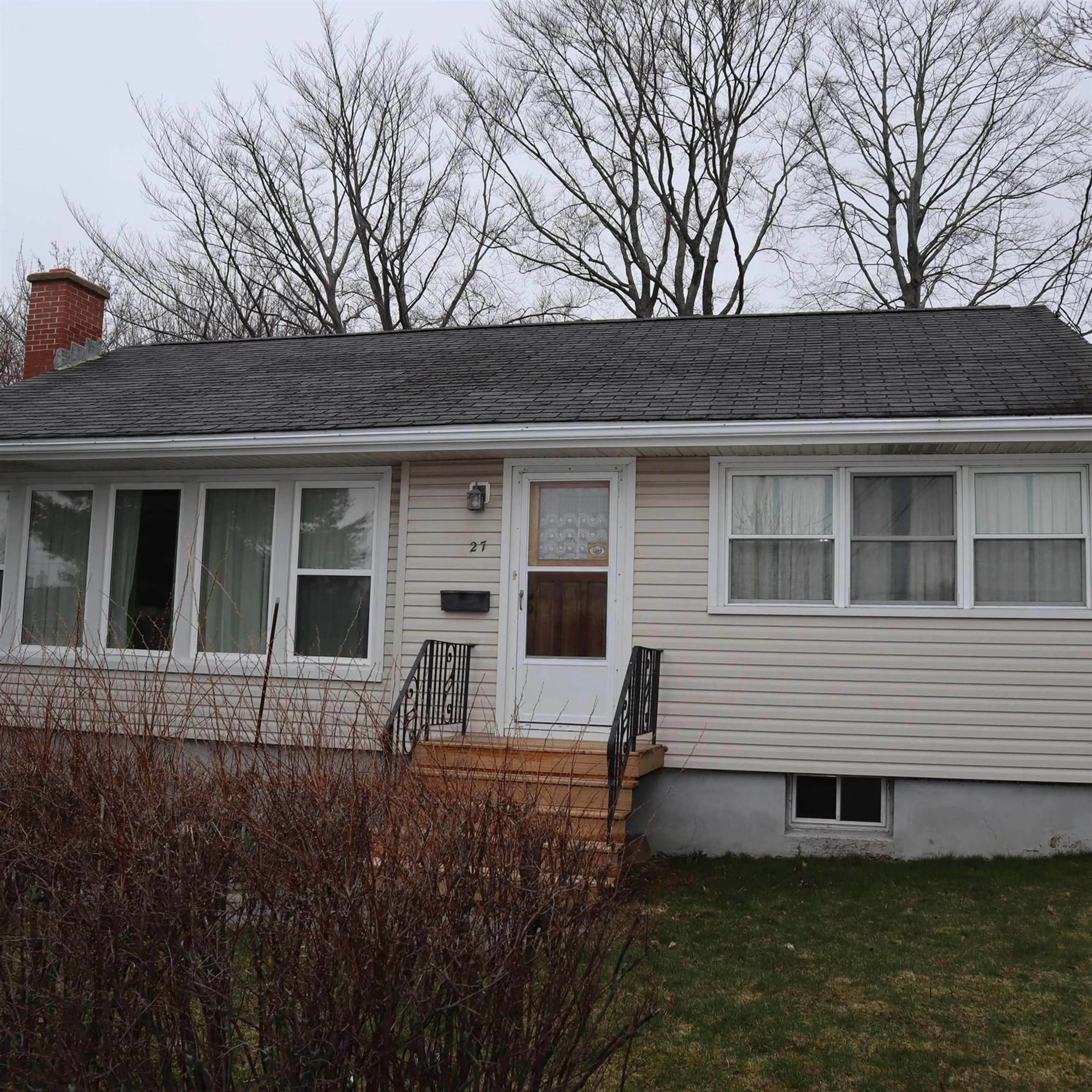 Frontside or backside of a home for 27 Valleyfield Rd, Dartmouth Nova Scotia B2W 1N2