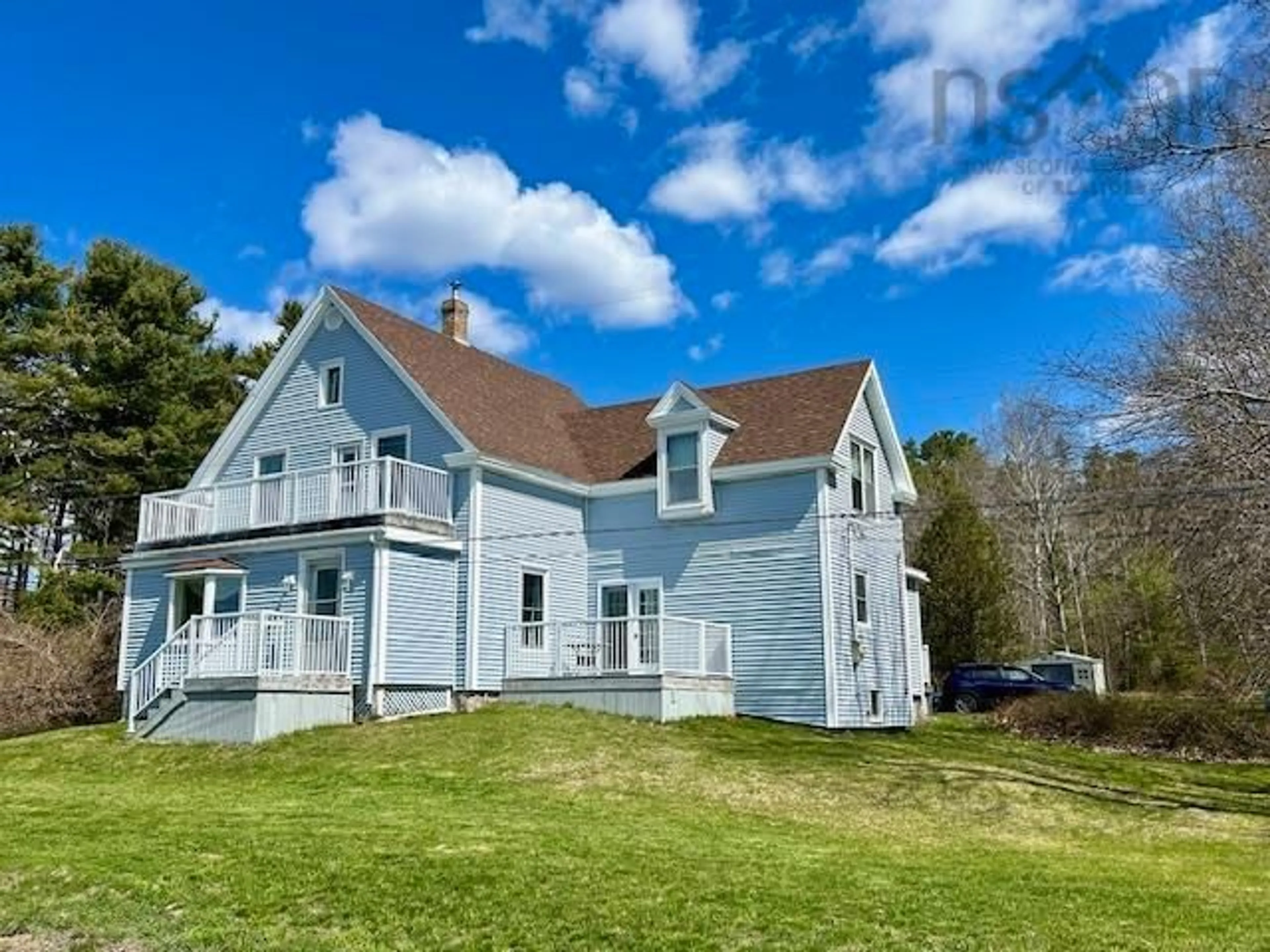 Frontside or backside of a home for 5752 Highway 332, Middle Lahave Nova Scotia B4V 2Y5